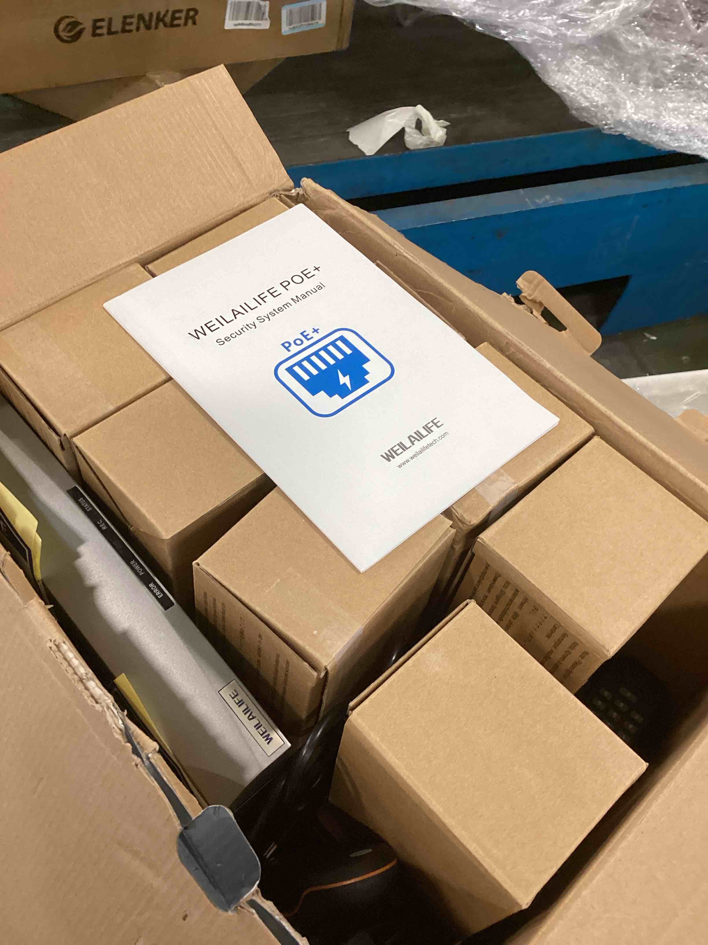 https://s3.amazonaws.com/lotting-images-prod/bidfta/ORG6402682_1716222567209.jpeg