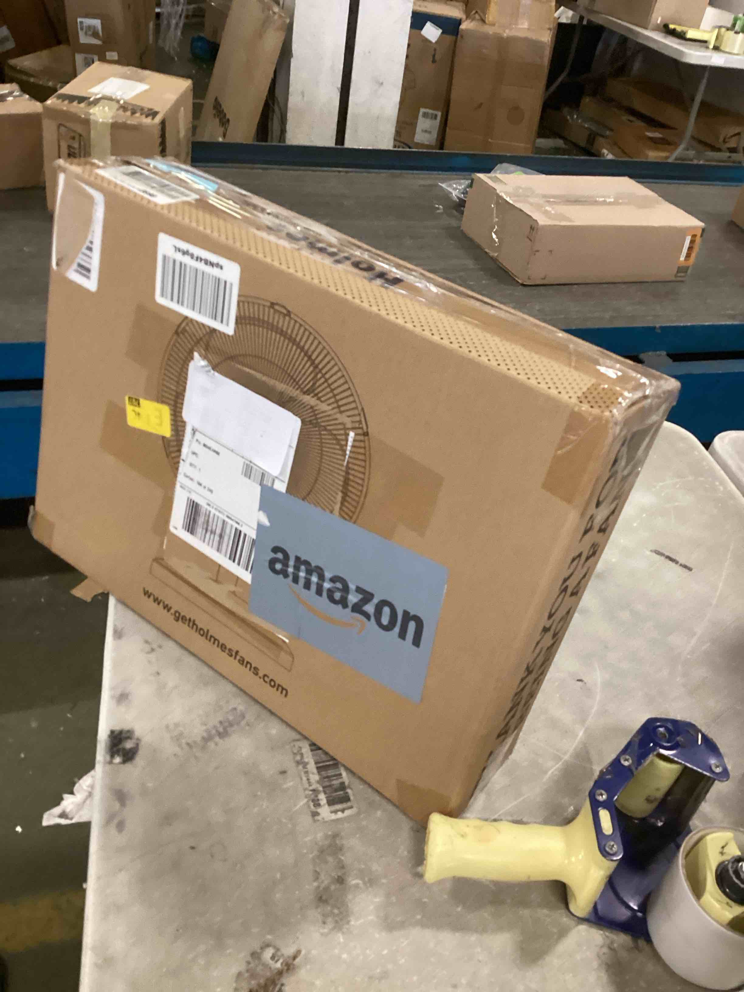 https://s3.amazonaws.com/lotting-images-prod/bidfta/ORG6402761_1716230599647.jpeg