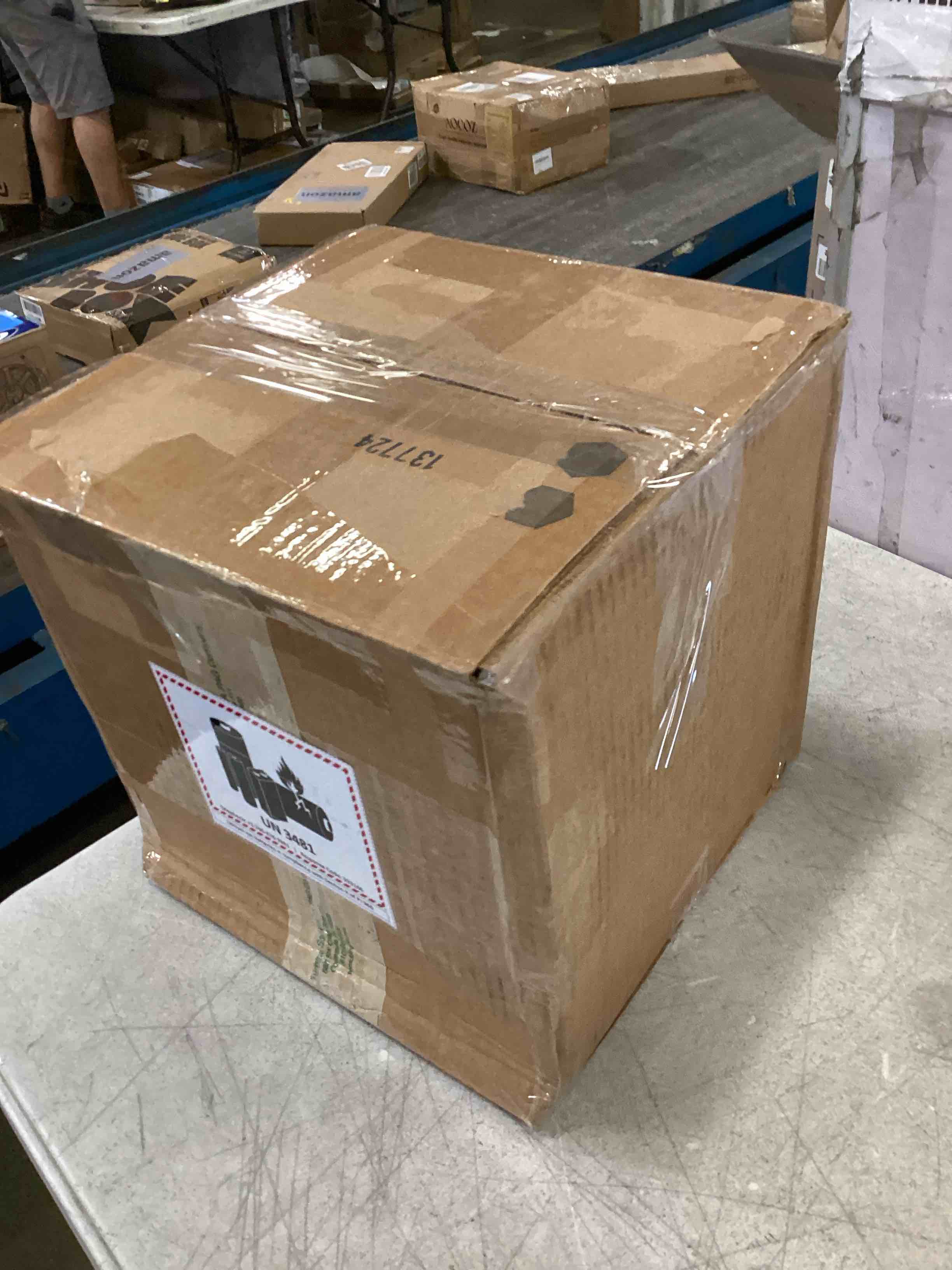 https://s3.amazonaws.com/lotting-images-prod/bidfta/ORG6403255_1716392489864.jpeg