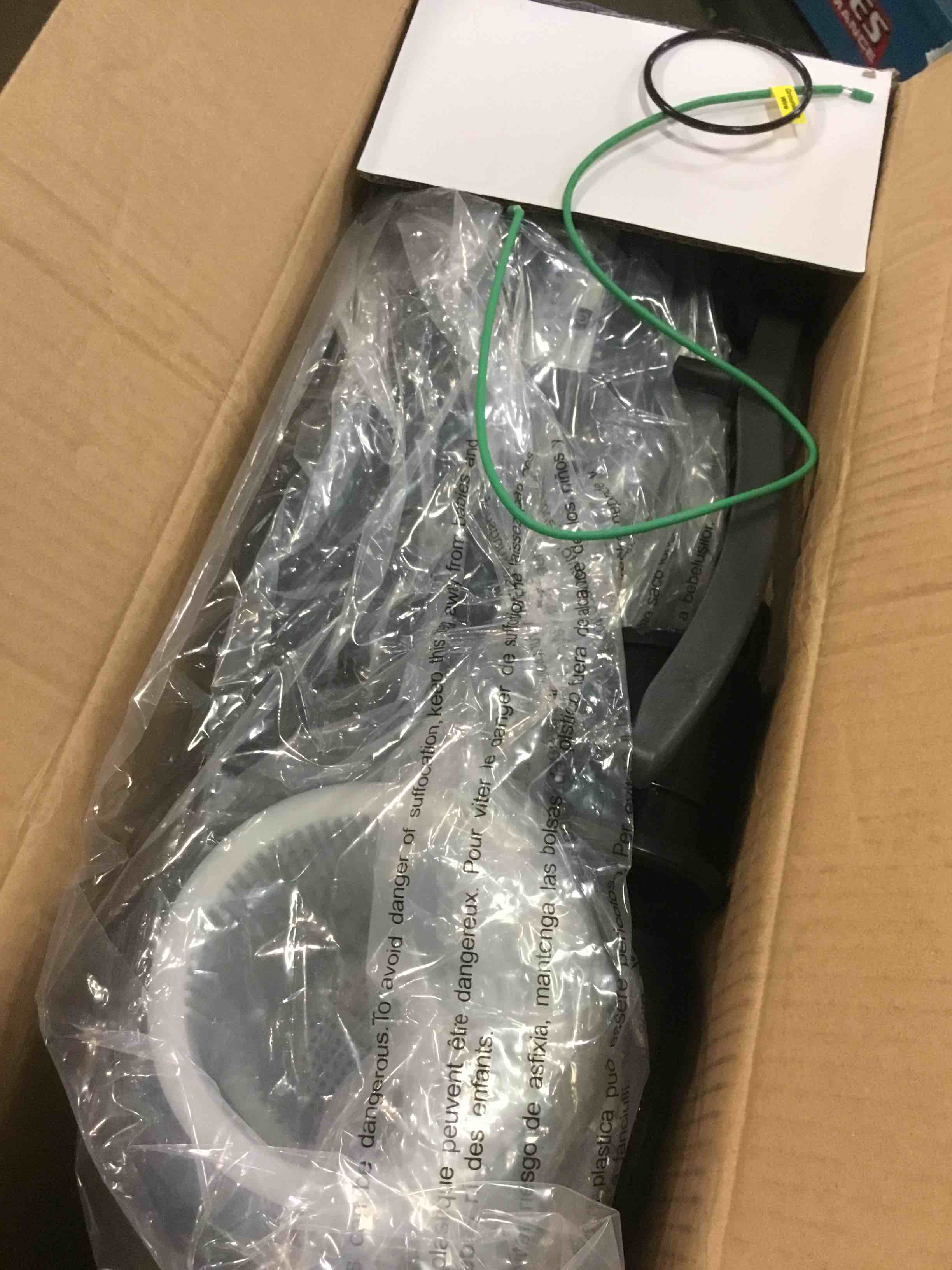 https://s3.amazonaws.com/lotting-images-prod/bidfta/ORG6403821_1716644914909.jpeg