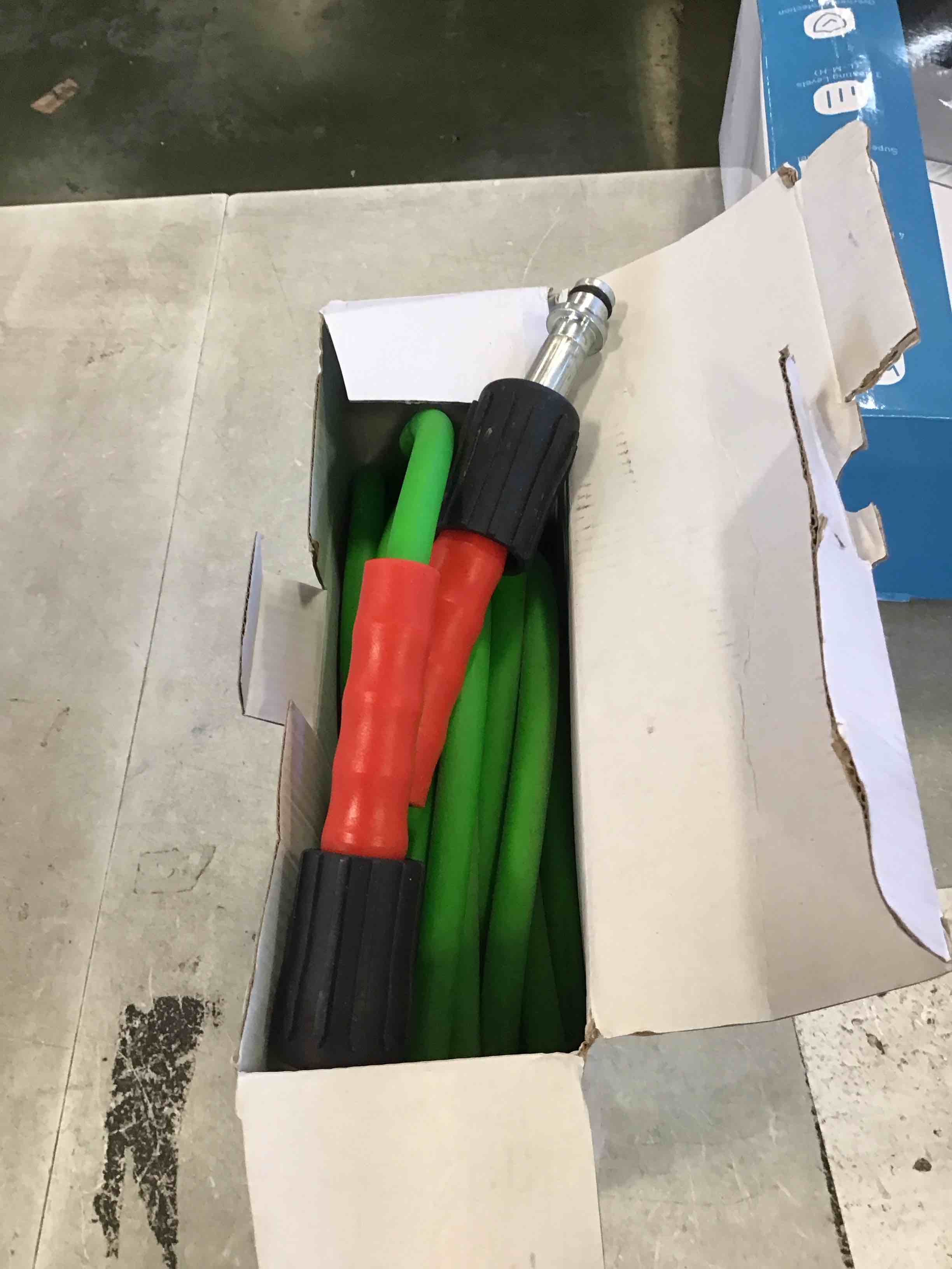 https://s3.amazonaws.com/lotting-images-prod/bidfta/ORG6405209_1719239821984.jpeg