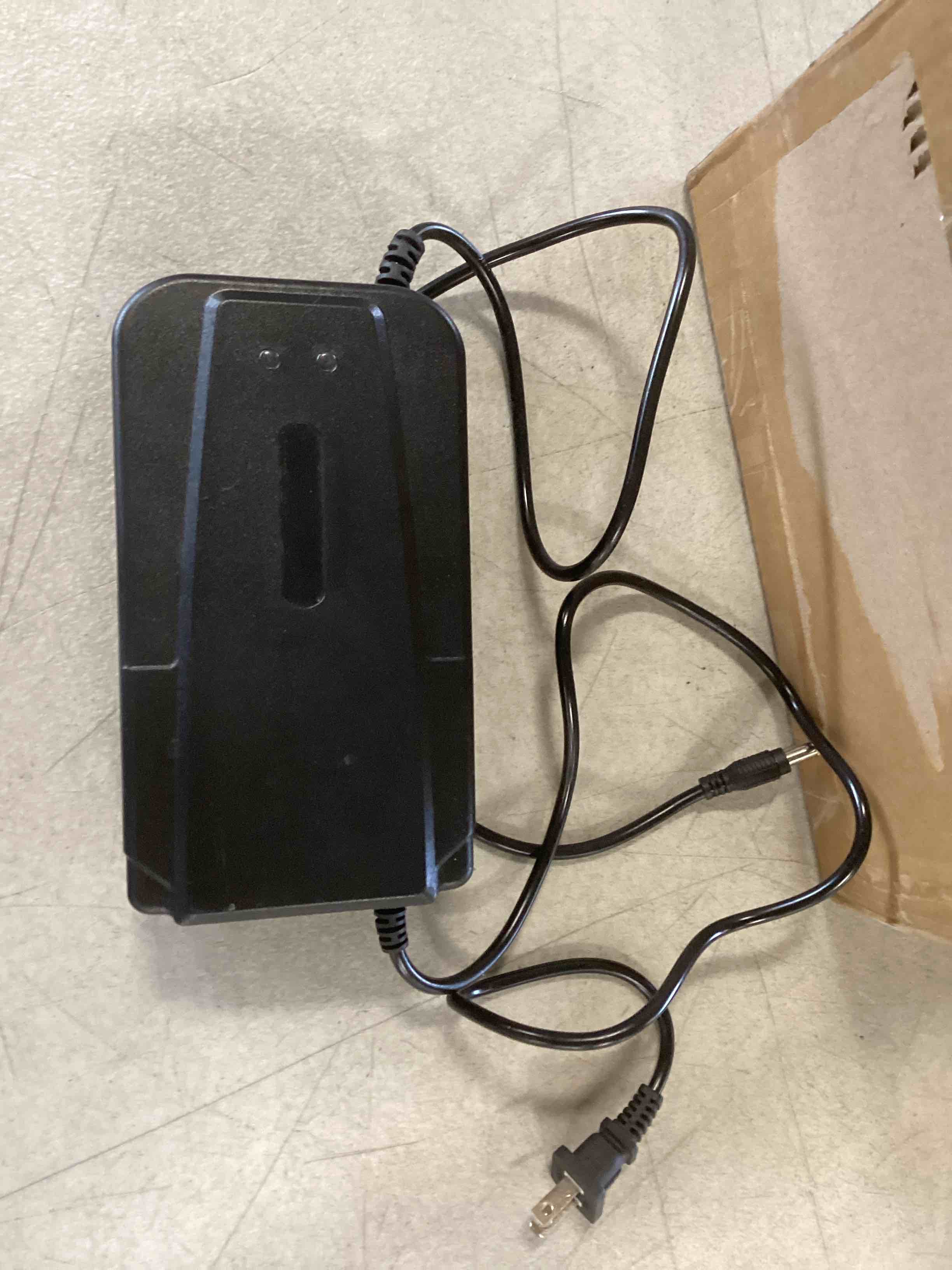 https://s3.amazonaws.com/lotting-images-prod/bidfta/ORG6407692_1718997337129.jpeg