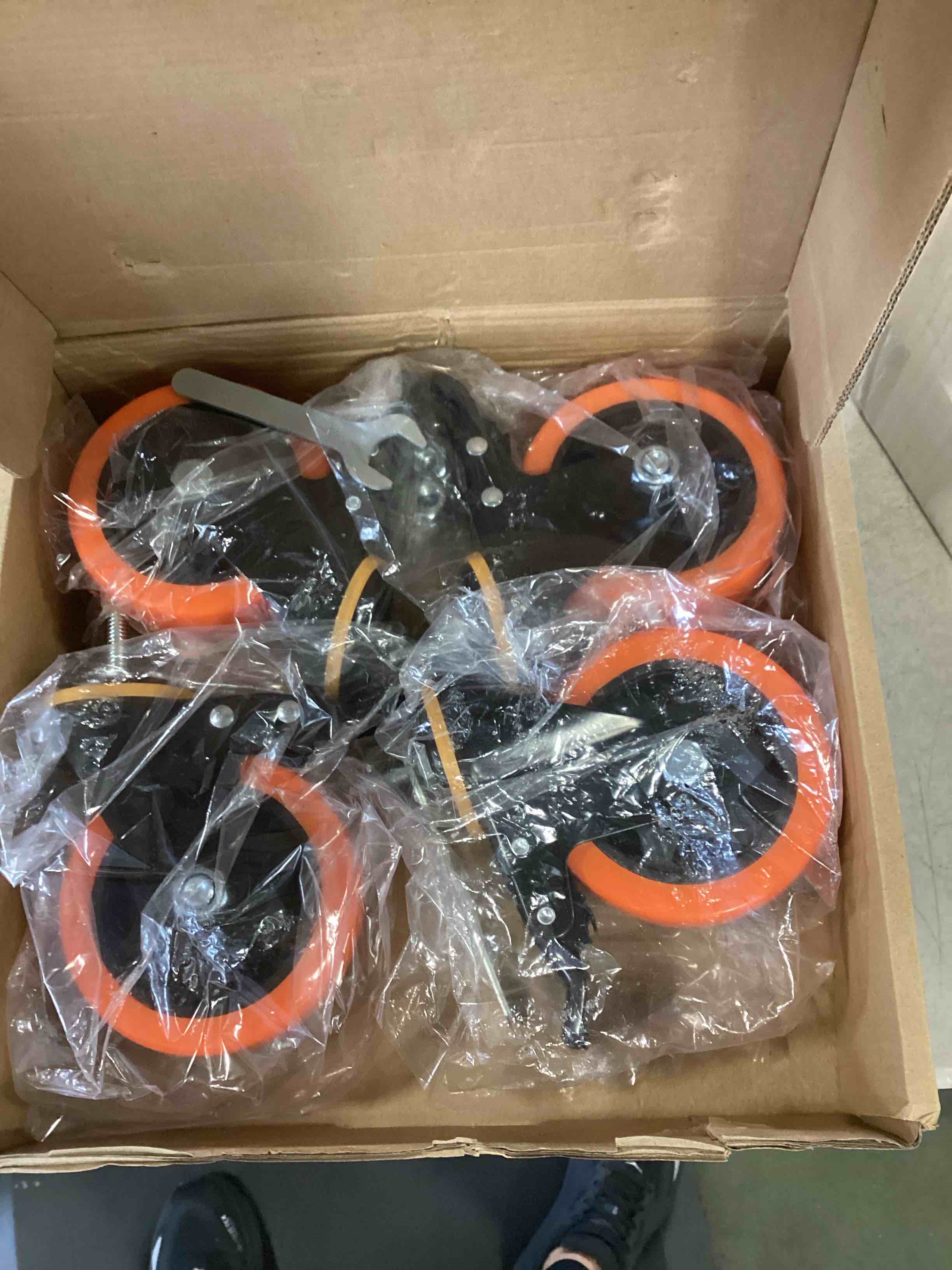 https://s3.amazonaws.com/lotting-images-prod/bidfta/ORG6407901_1719334030515.jpeg