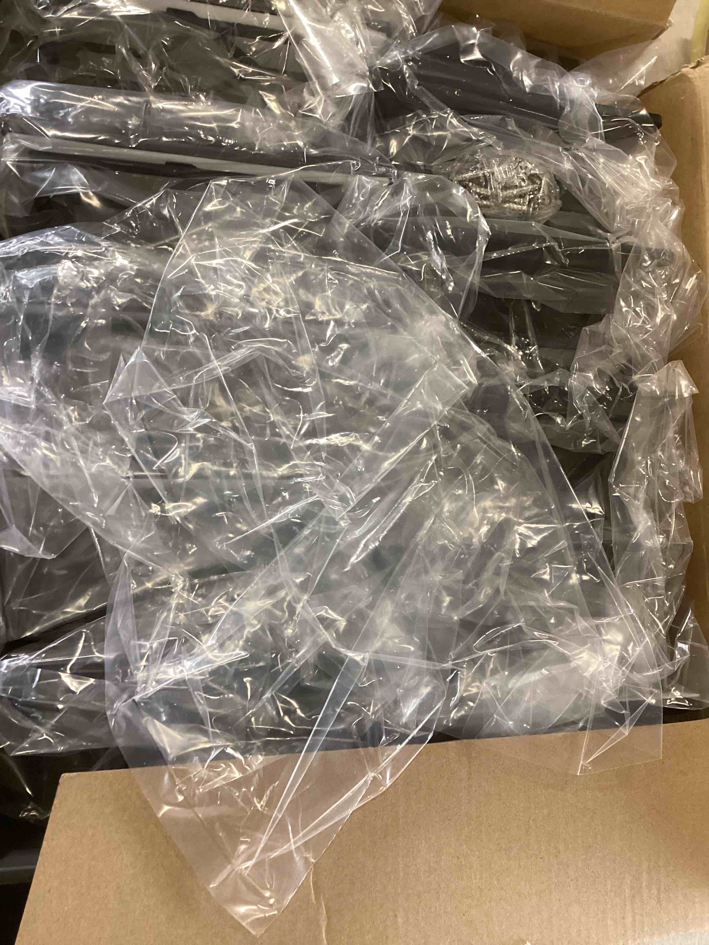 https://s3.amazonaws.com/lotting-images-prod/bidfta/ORG6407915_1719335076657.jpeg