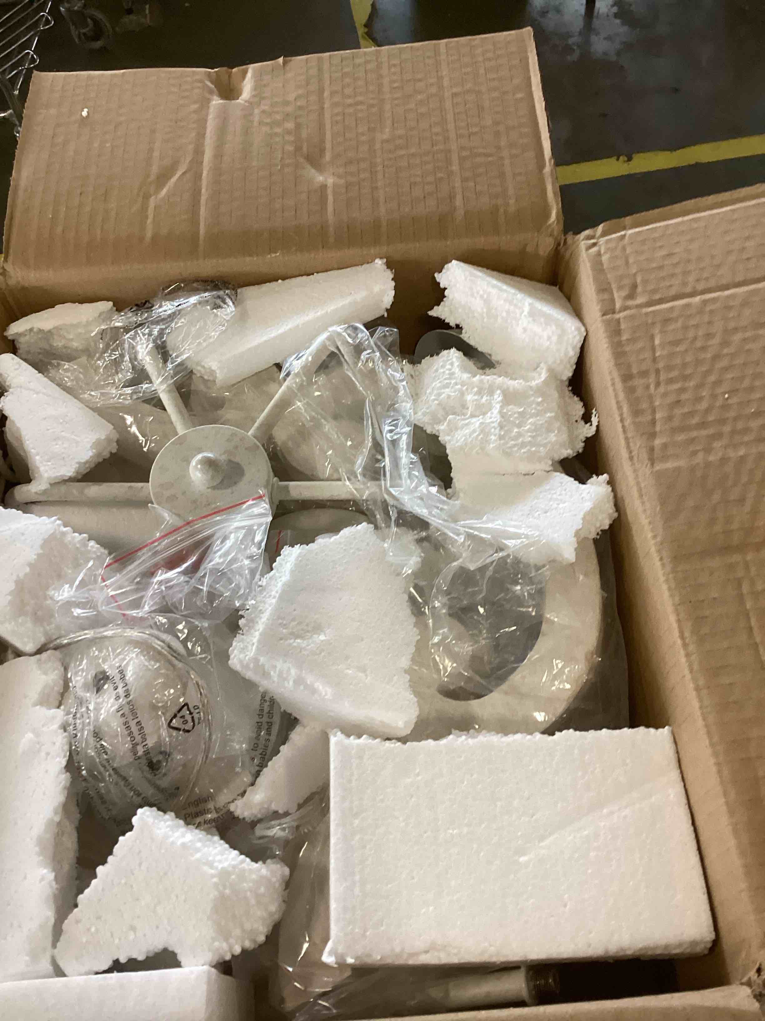 https://s3.amazonaws.com/lotting-images-prod/bidfta/ORG6407940_1719337792811.jpeg