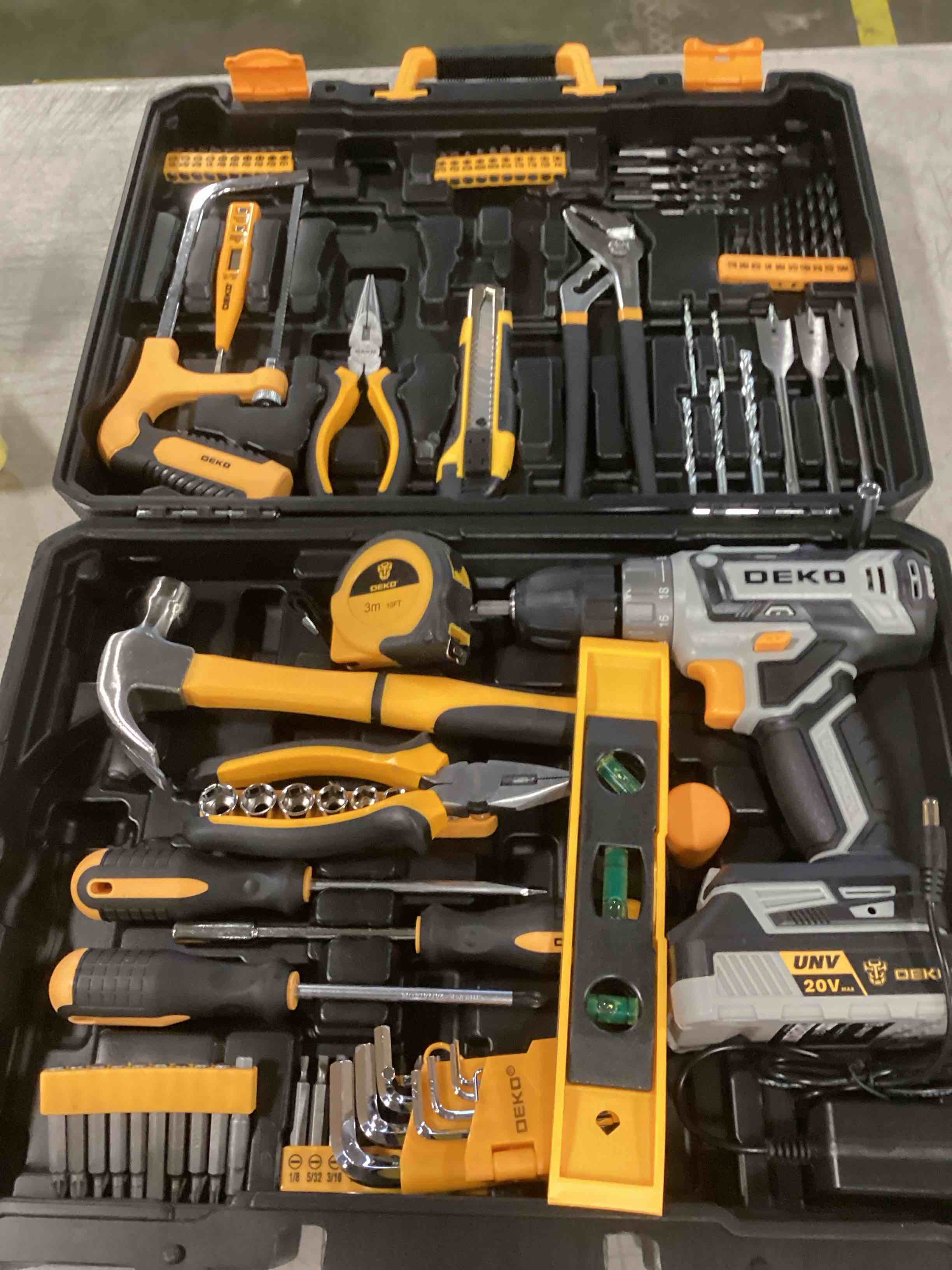 https://s3.amazonaws.com/lotting-images-prod/bidfta/ORG6408015_1719405416110.jpeg