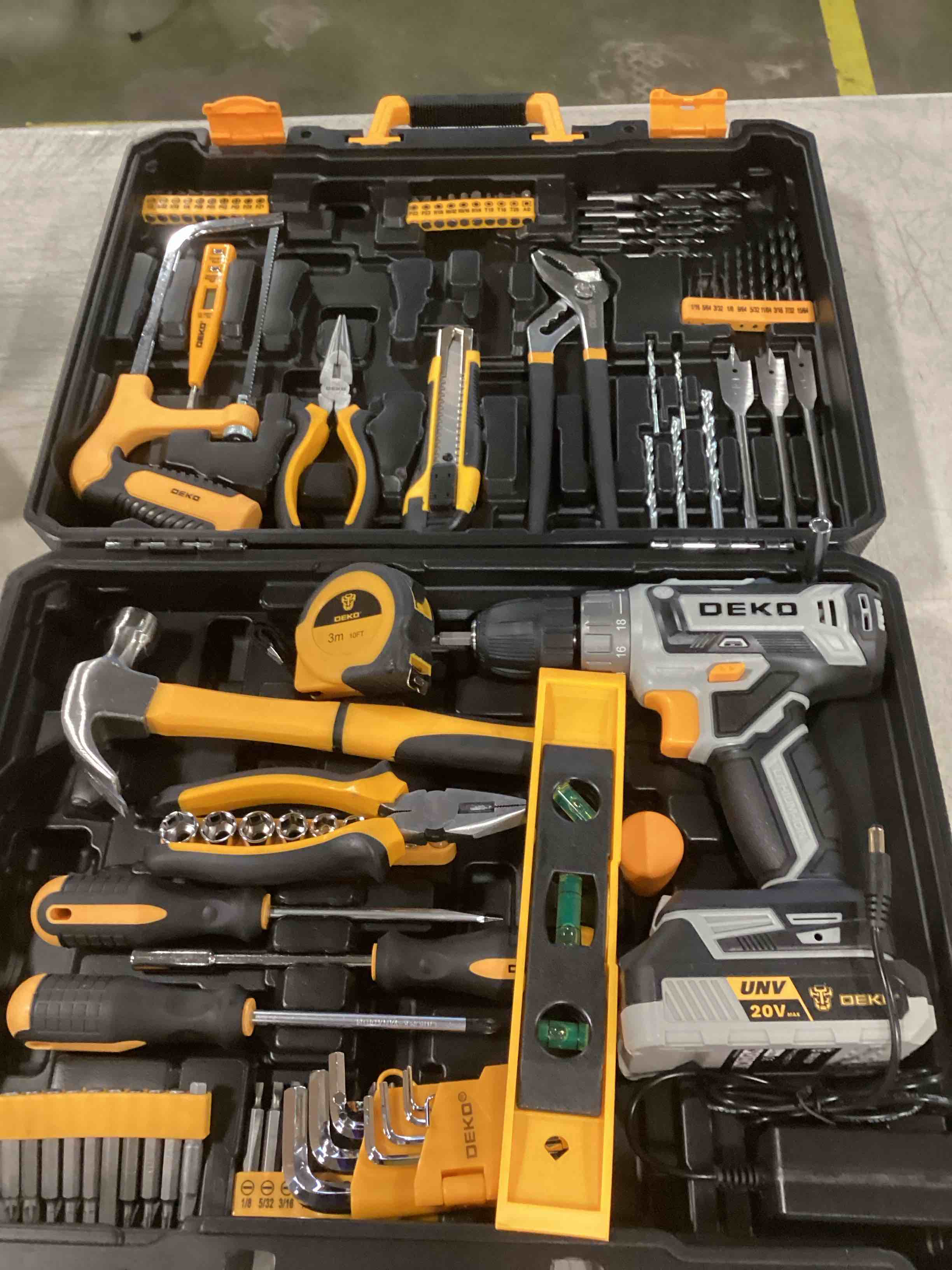 https://s3.amazonaws.com/lotting-images-prod/bidfta/ORG6408015_1719405417589.jpeg