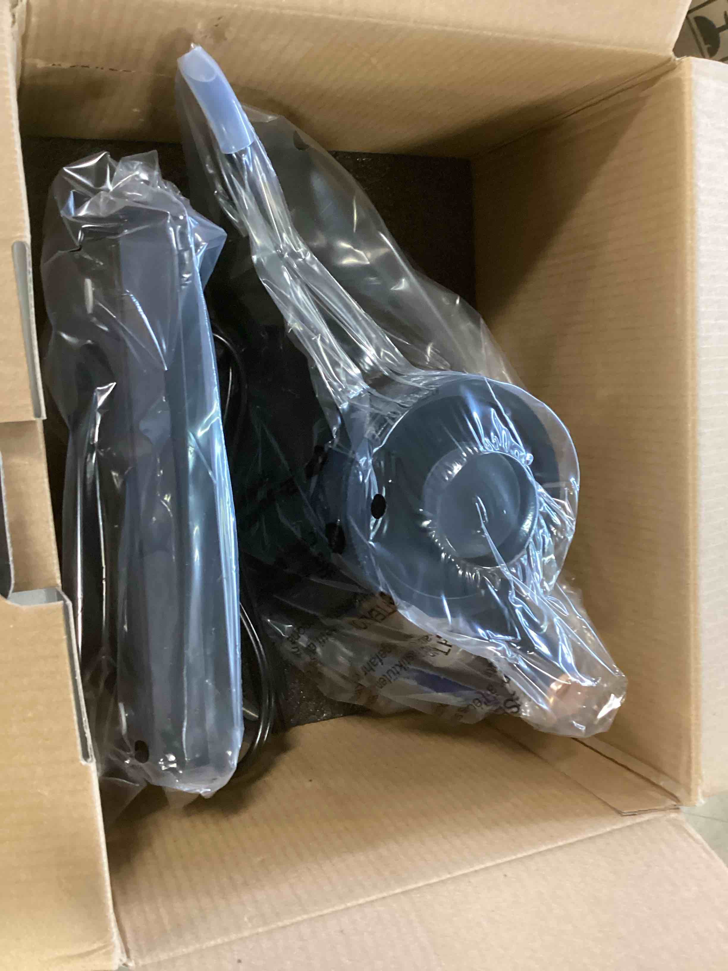 https://s3.amazonaws.com/lotting-images-prod/bidfta/ORG6408232_1719429980324.jpeg