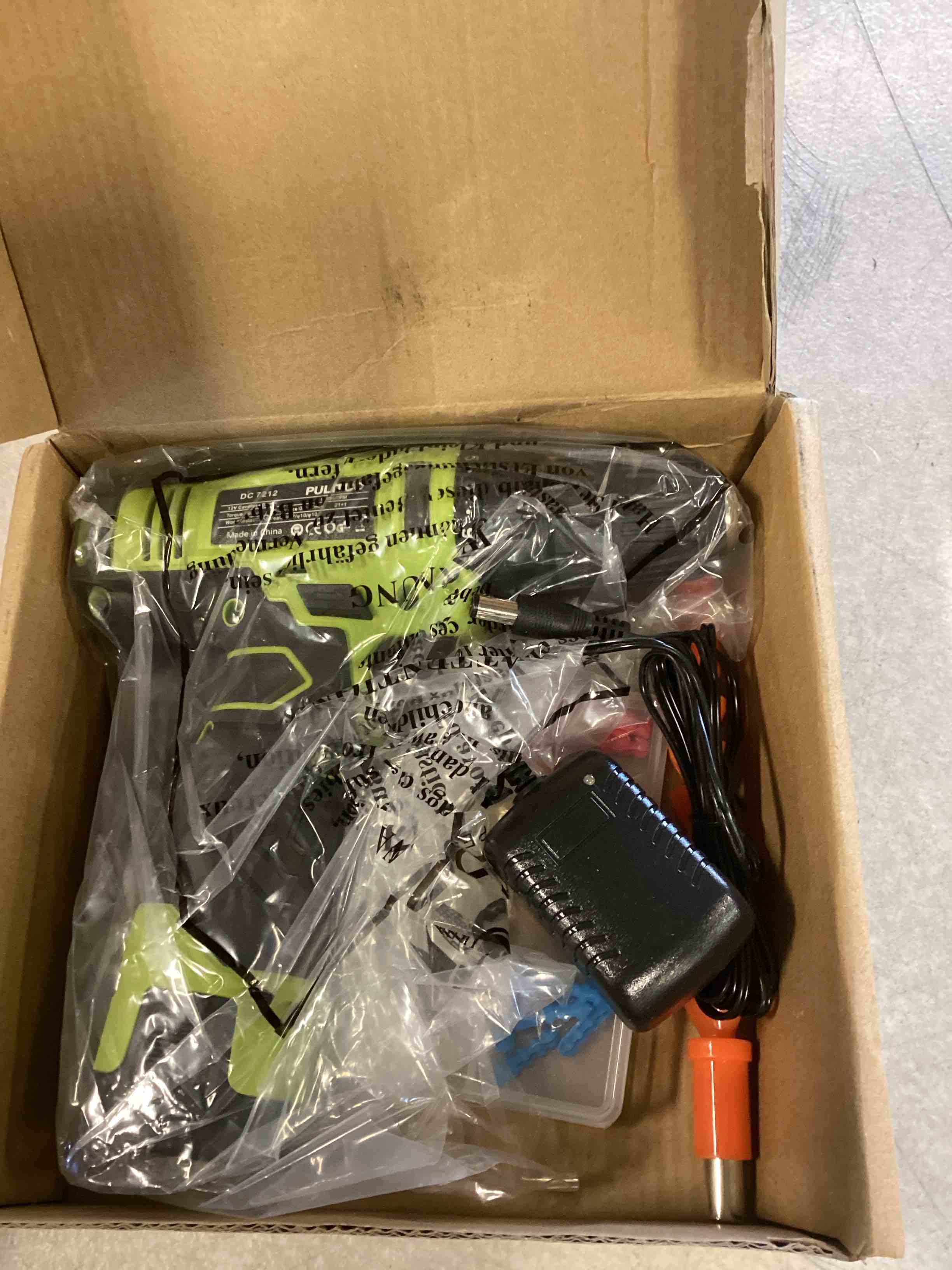 https://s3.amazonaws.com/lotting-images-prod/bidfta/ORG6408421_1719499521837.jpeg