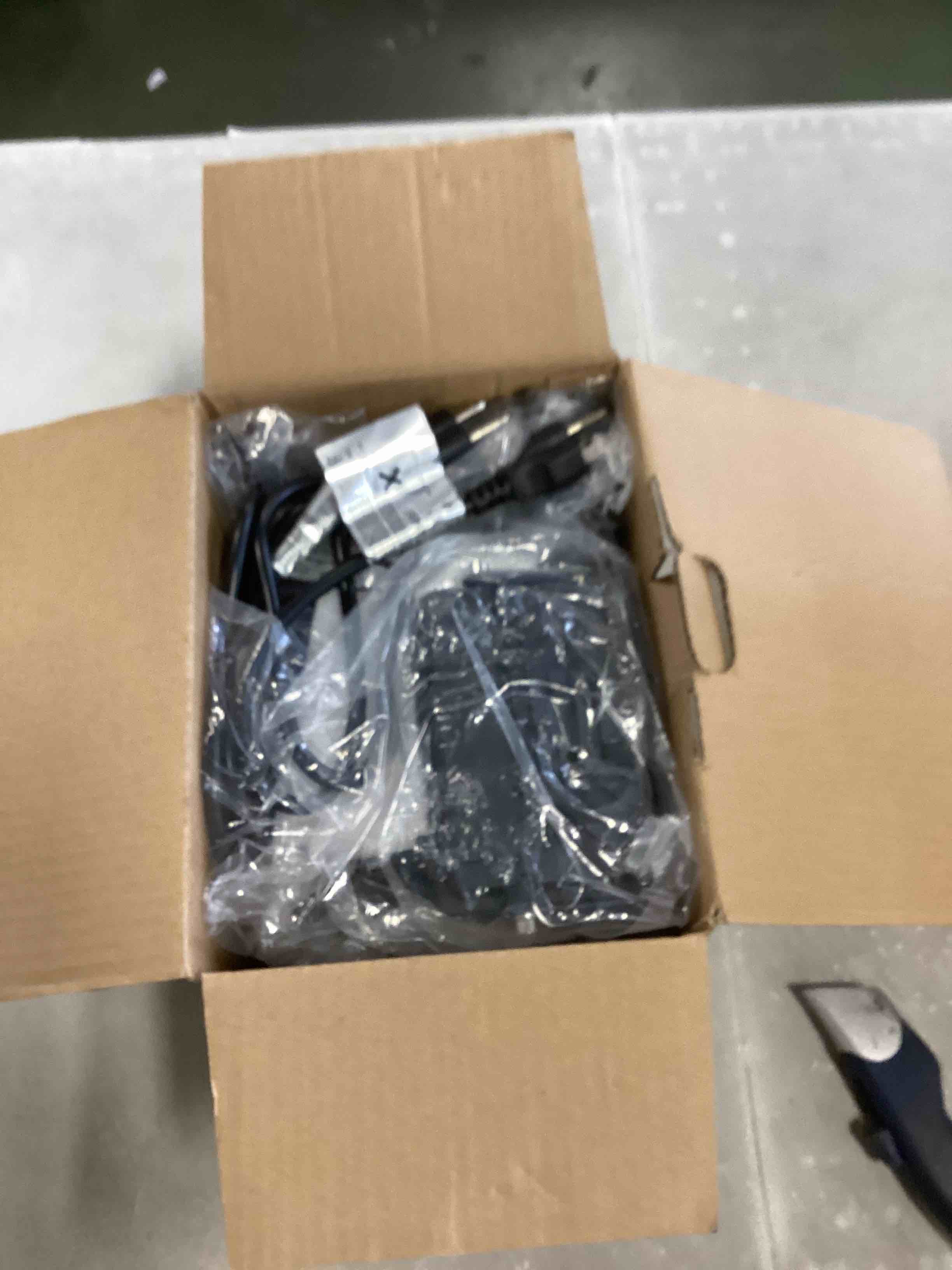 https://s3.amazonaws.com/lotting-images-prod/bidfta/ORG6408859_1718891464688.jpeg