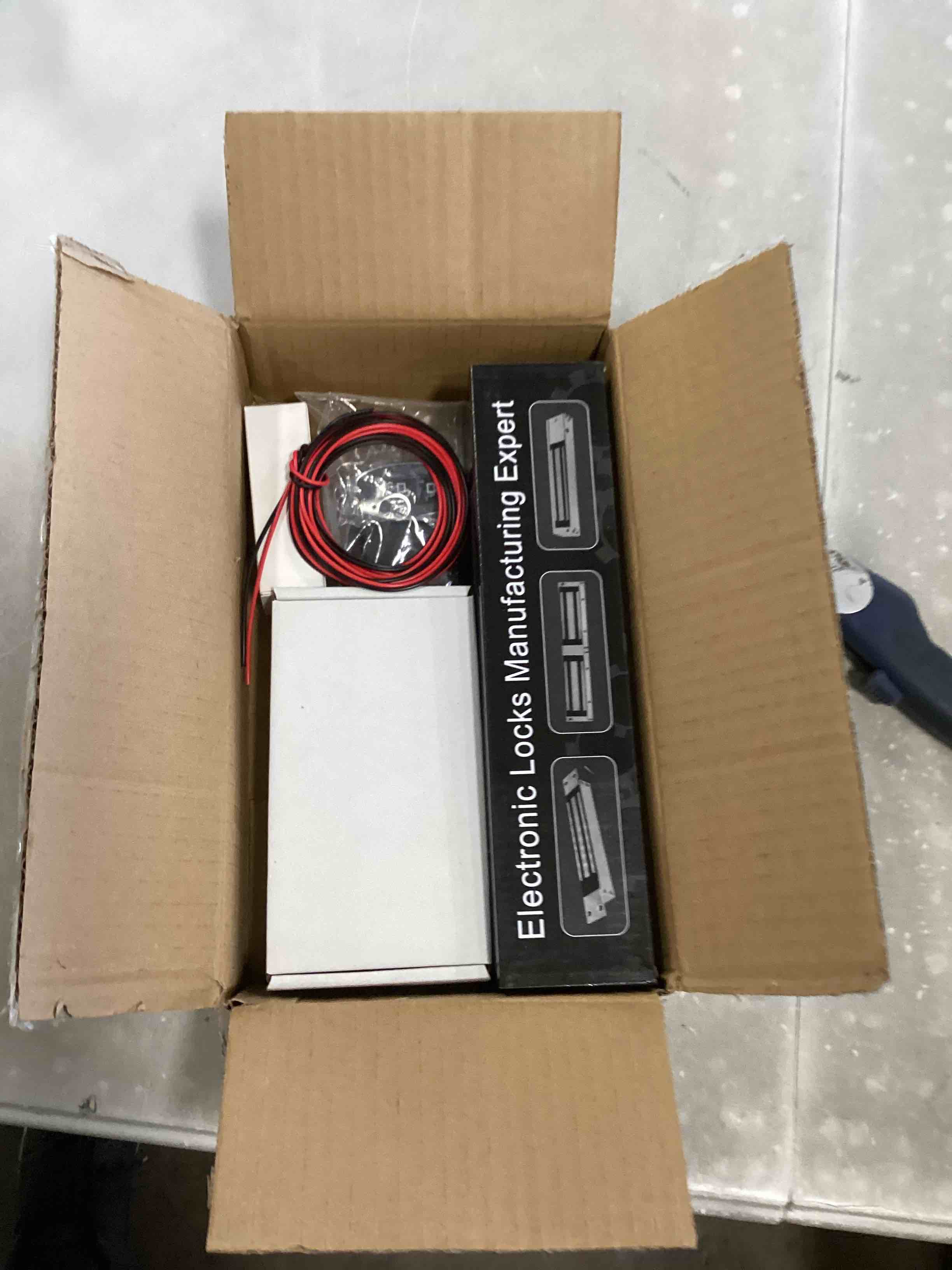 https://s3.amazonaws.com/lotting-images-prod/bidfta/ORG6408860_1718891531838.jpeg