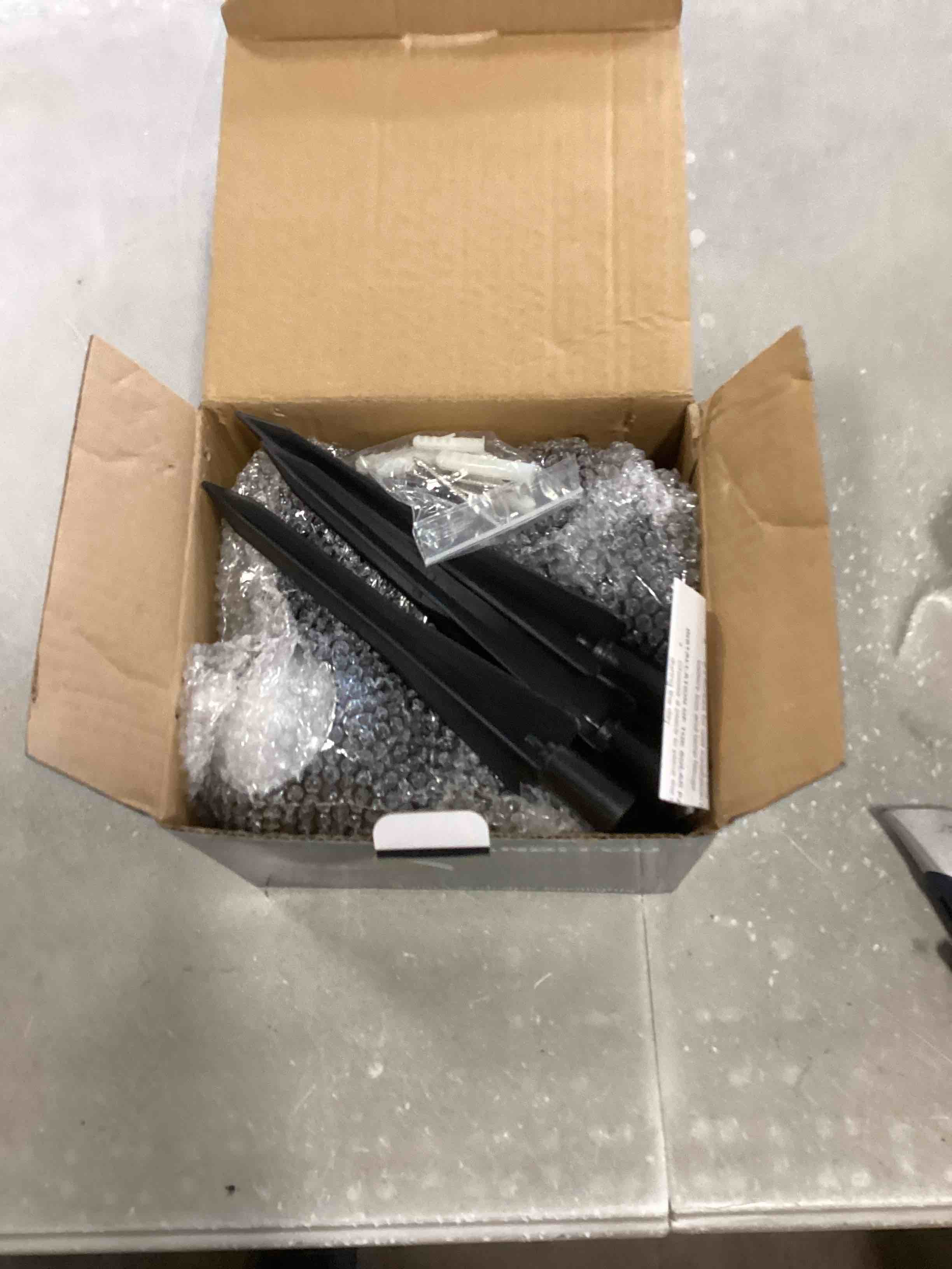 https://s3.amazonaws.com/lotting-images-prod/bidfta/ORG6408868_1718893773378.jpeg