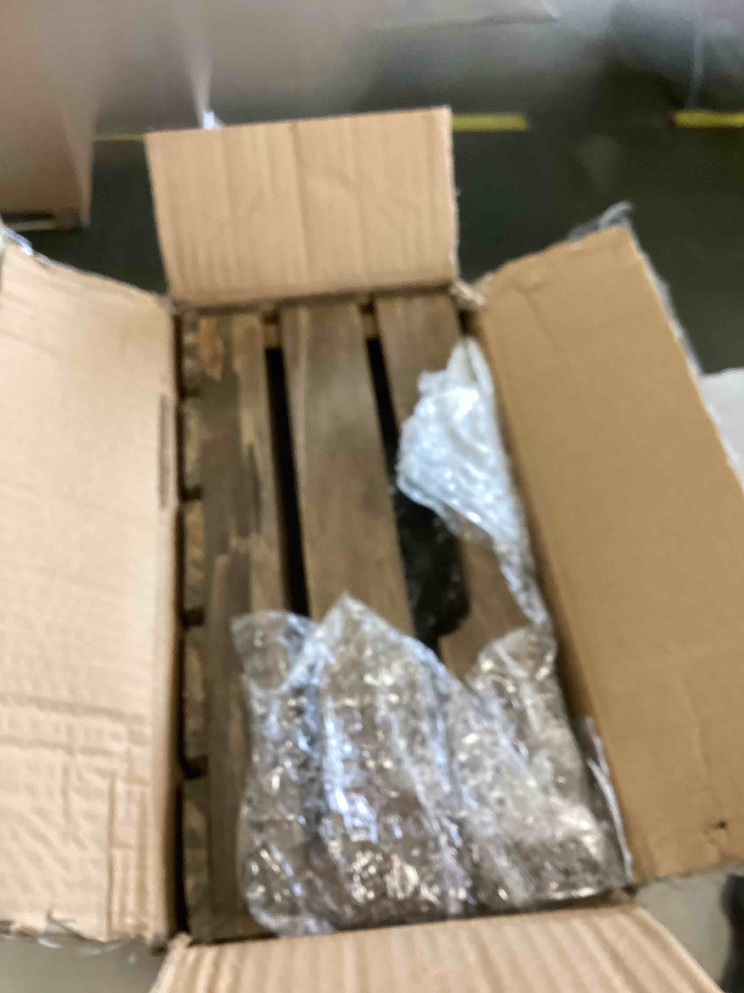https://s3.amazonaws.com/lotting-images-prod/bidfta/ORG6409070_1718912194466.jpeg