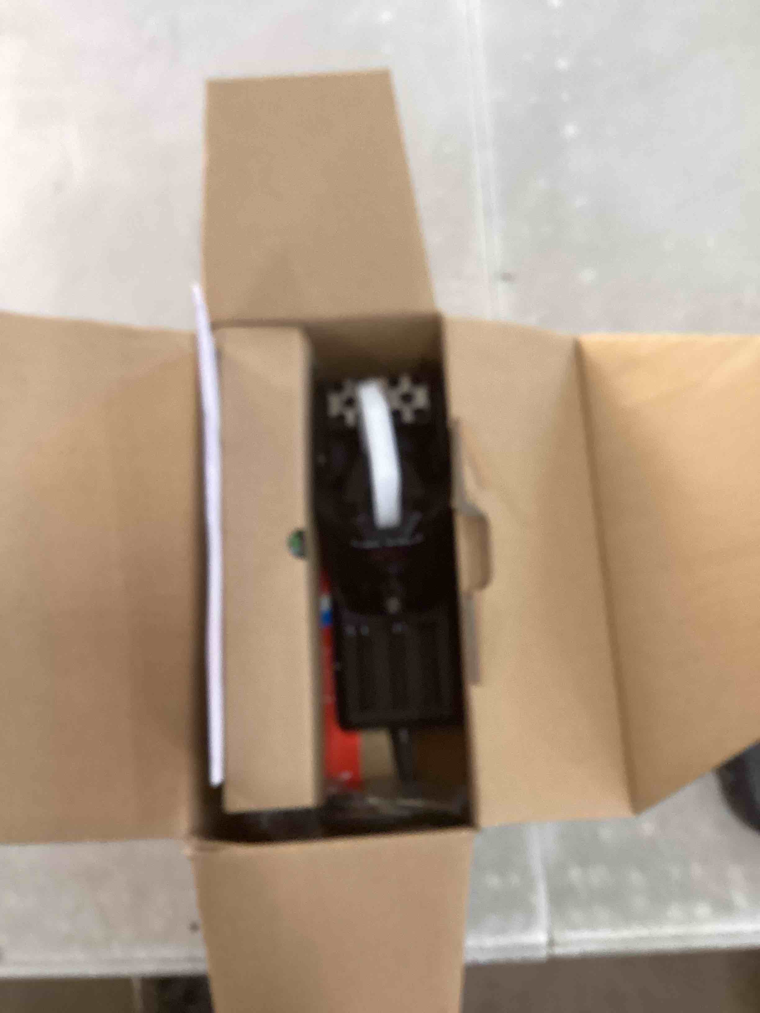 https://s3.amazonaws.com/lotting-images-prod/bidfta/ORG6409702_1719315841478.jpeg