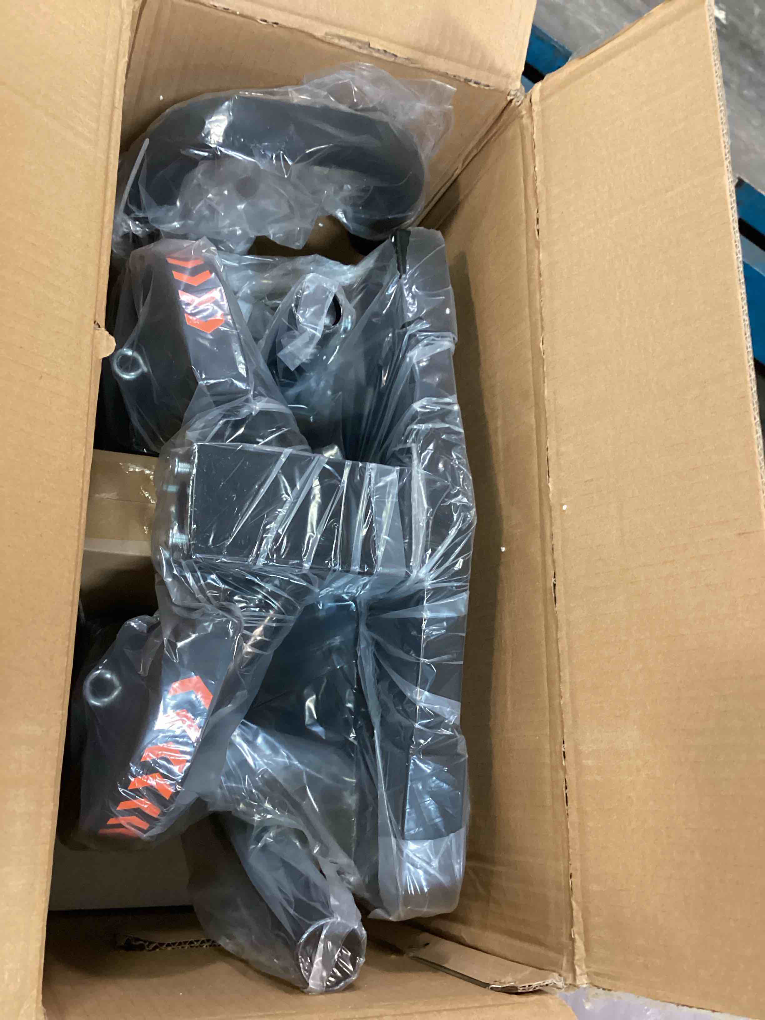 https://s3.amazonaws.com/lotting-images-prod/bidfta/ORG6410605_1719239587008.jpeg