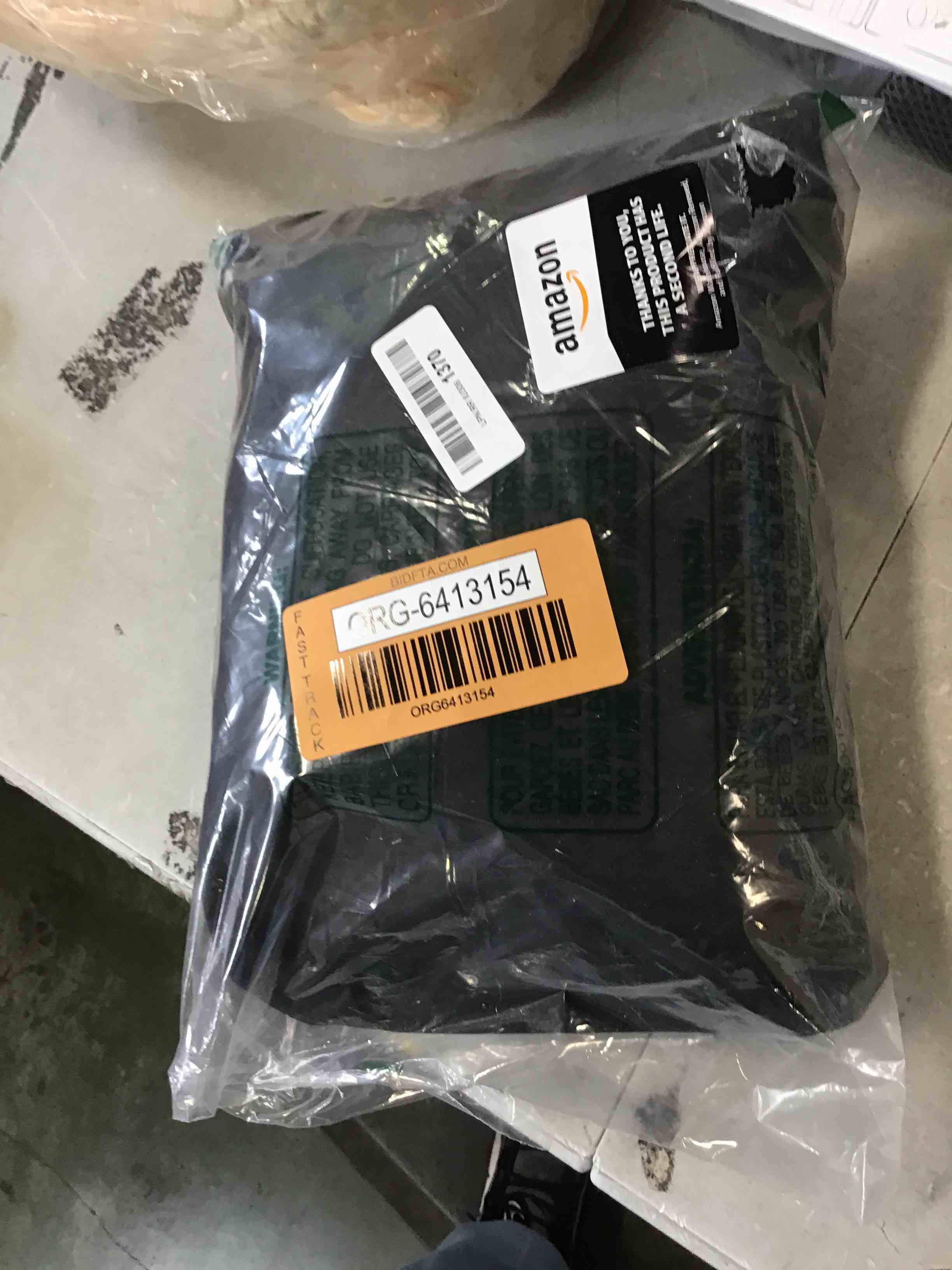 https://s3.amazonaws.com/lotting-images-prod/bidfta/ORG6413154_1718902975753.jpeg
