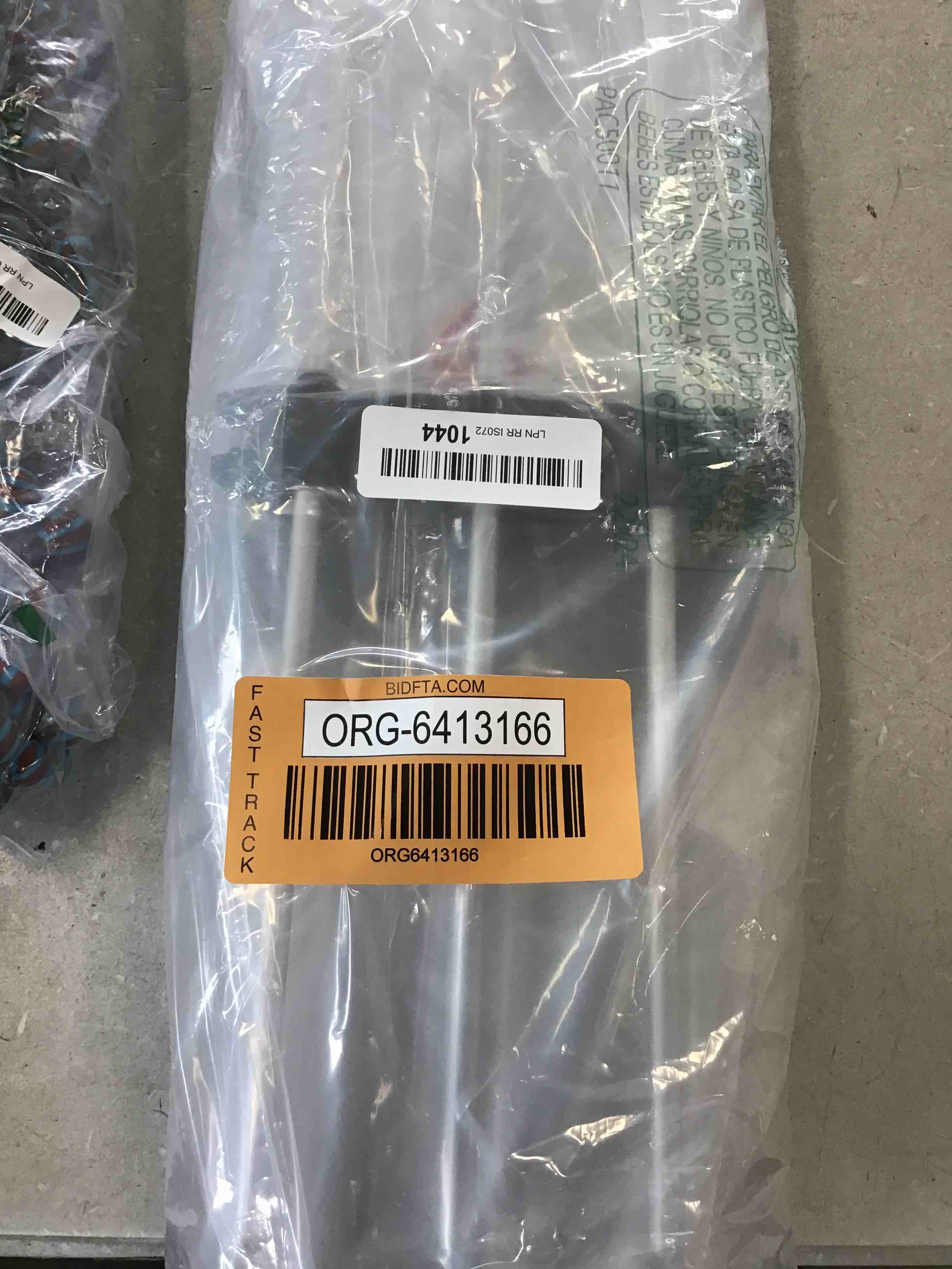 https://s3.amazonaws.com/lotting-images-prod/bidfta/ORG6413166_1718904181813.jpeg