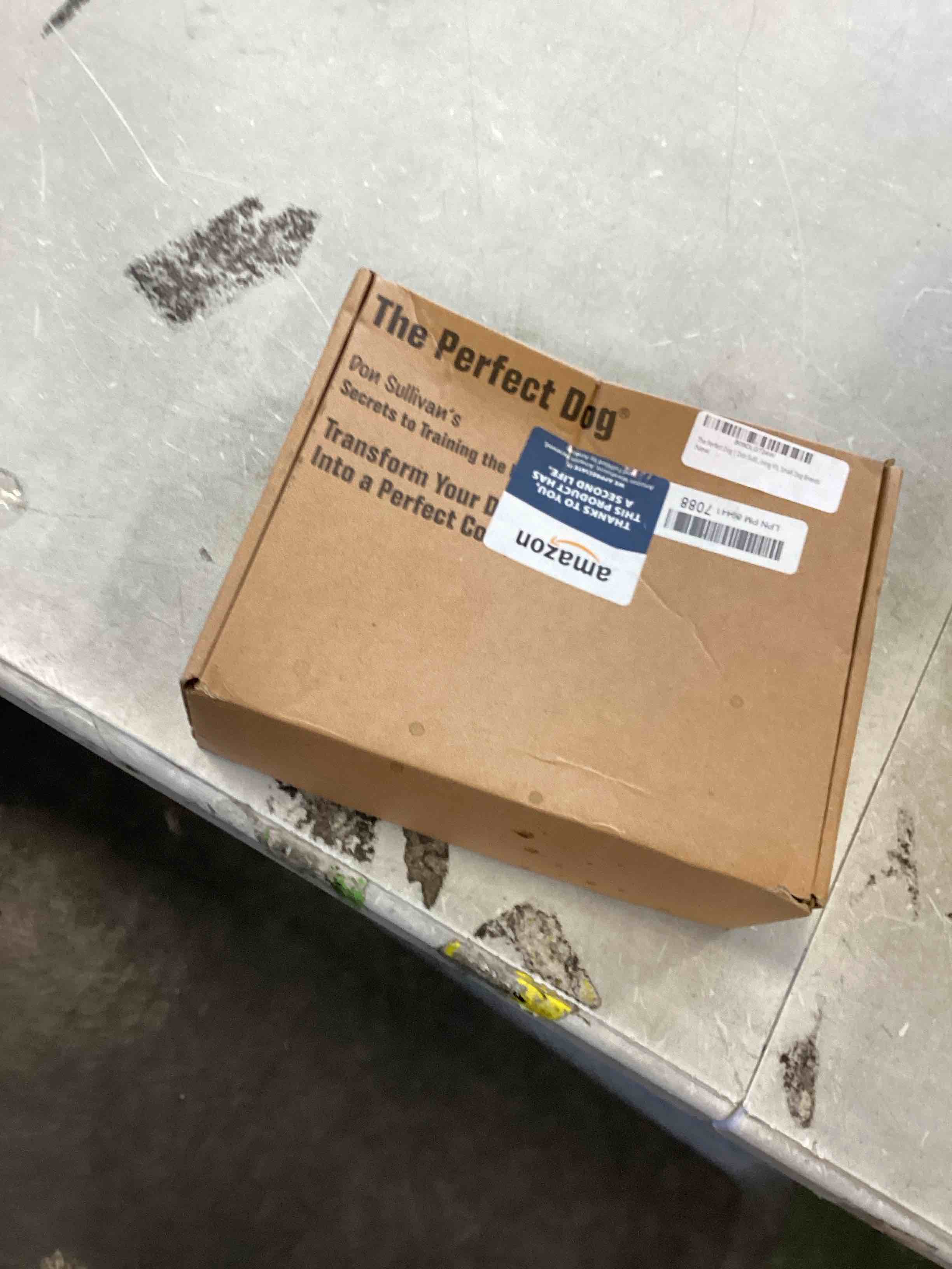 https://s3.amazonaws.com/lotting-images-prod/bidfta/ORG6413615_1719236582613.jpeg