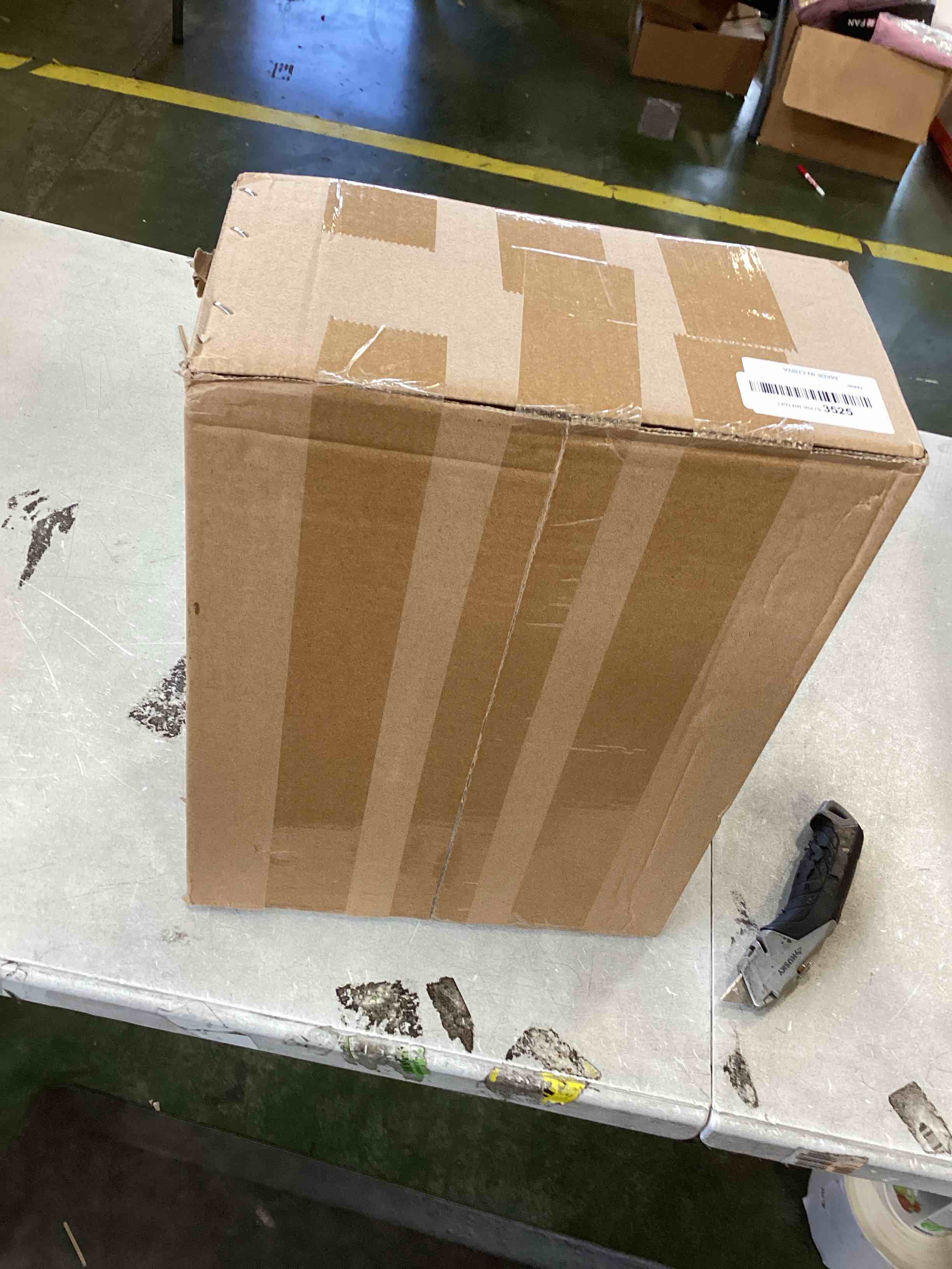 https://s3.amazonaws.com/lotting-images-prod/bidfta/ORG6413752_1719254675878.jpeg