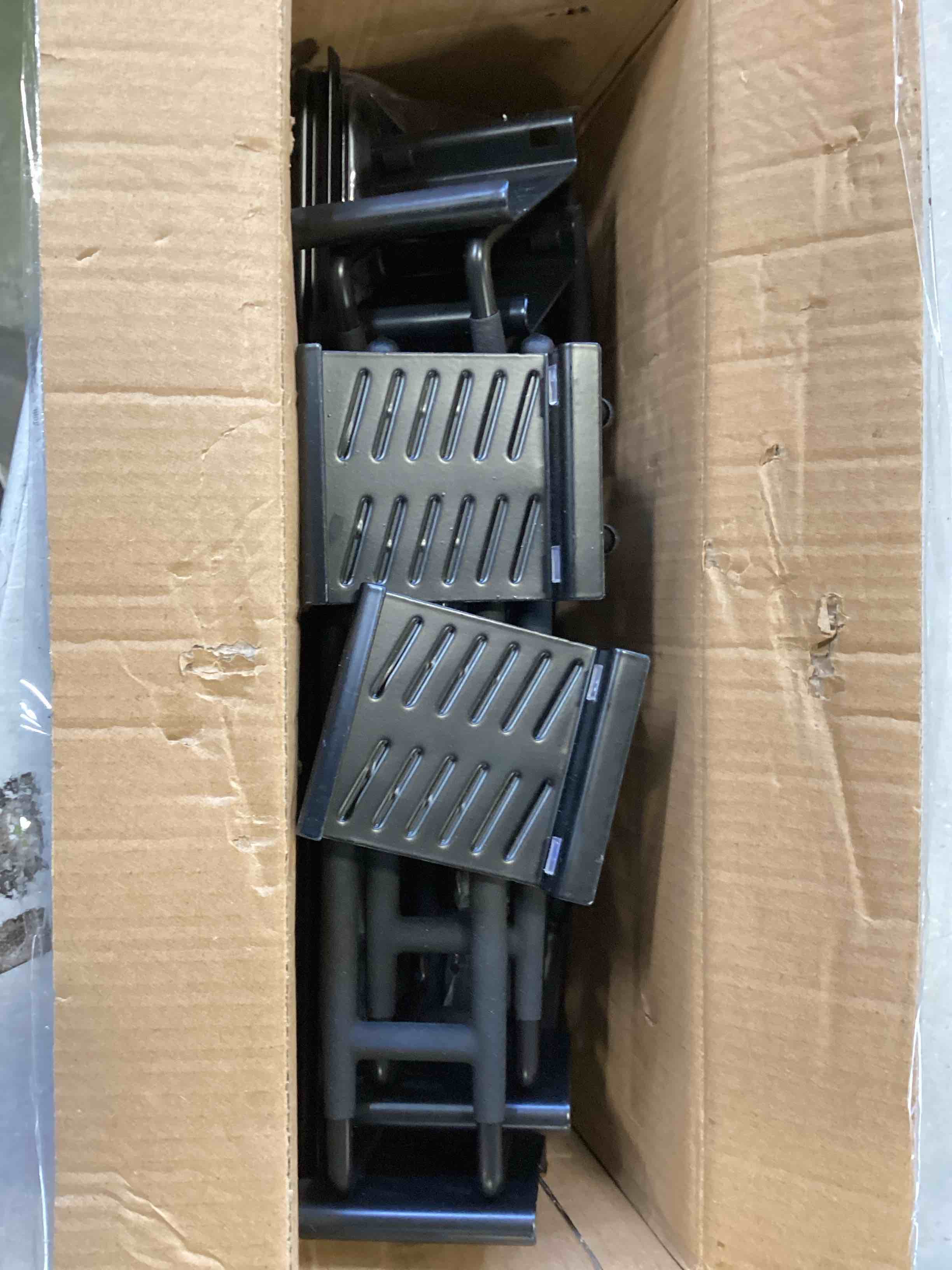 https://s3.amazonaws.com/lotting-images-prod/bidfta/ORG6413762_1719254180857.jpeg