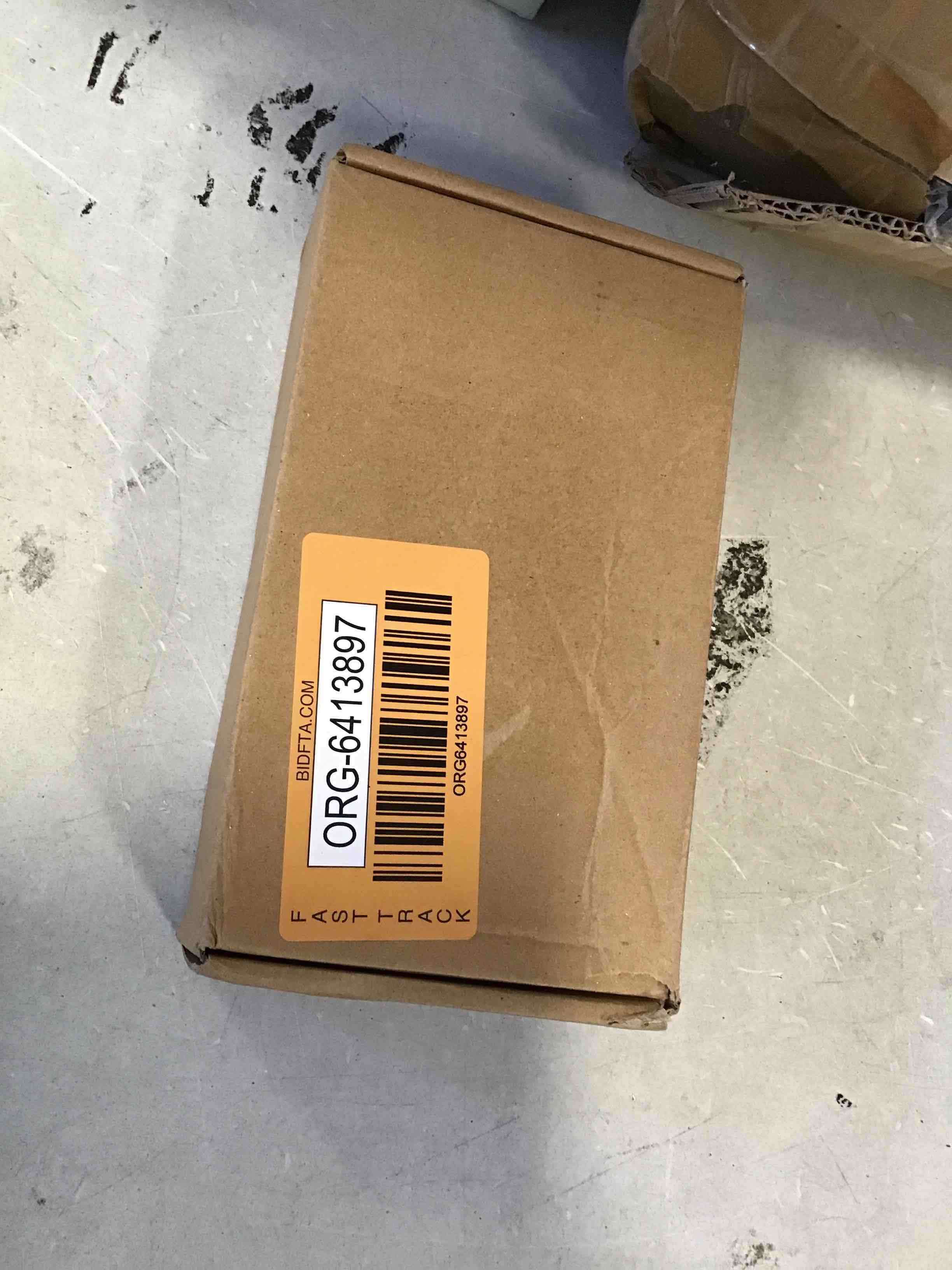 https://s3.amazonaws.com/lotting-images-prod/bidfta/ORG6413897_1719320086530.jpeg