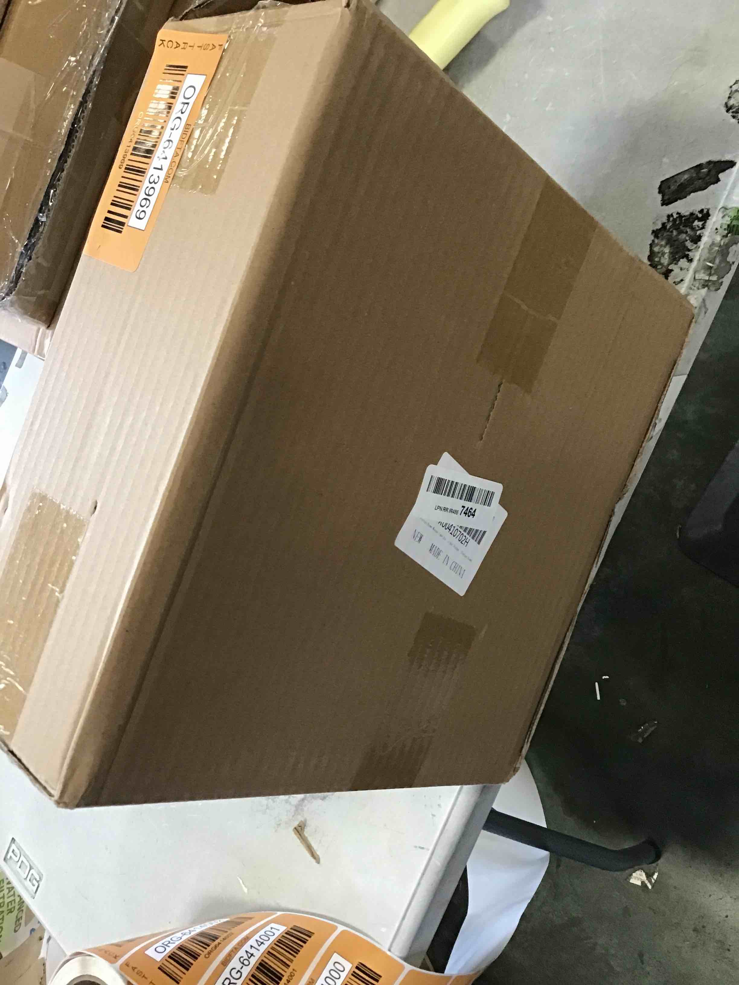 https://s3.amazonaws.com/lotting-images-prod/bidfta/ORG6413969_1719327675696.jpeg