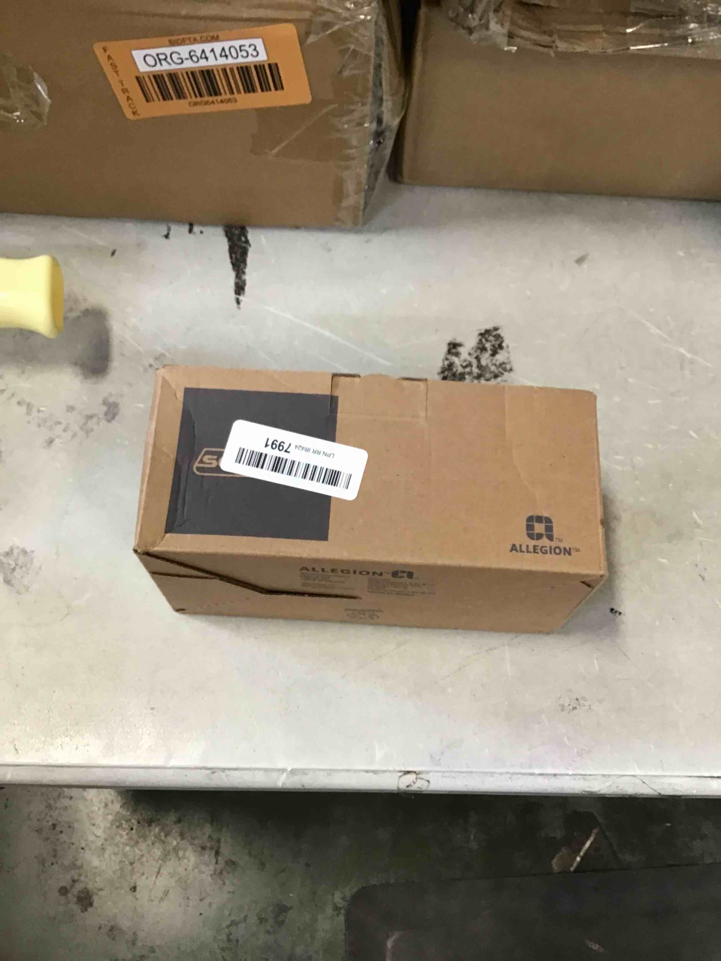 https://s3.amazonaws.com/lotting-images-prod/bidfta/ORG6414068_1719335000816.jpeg