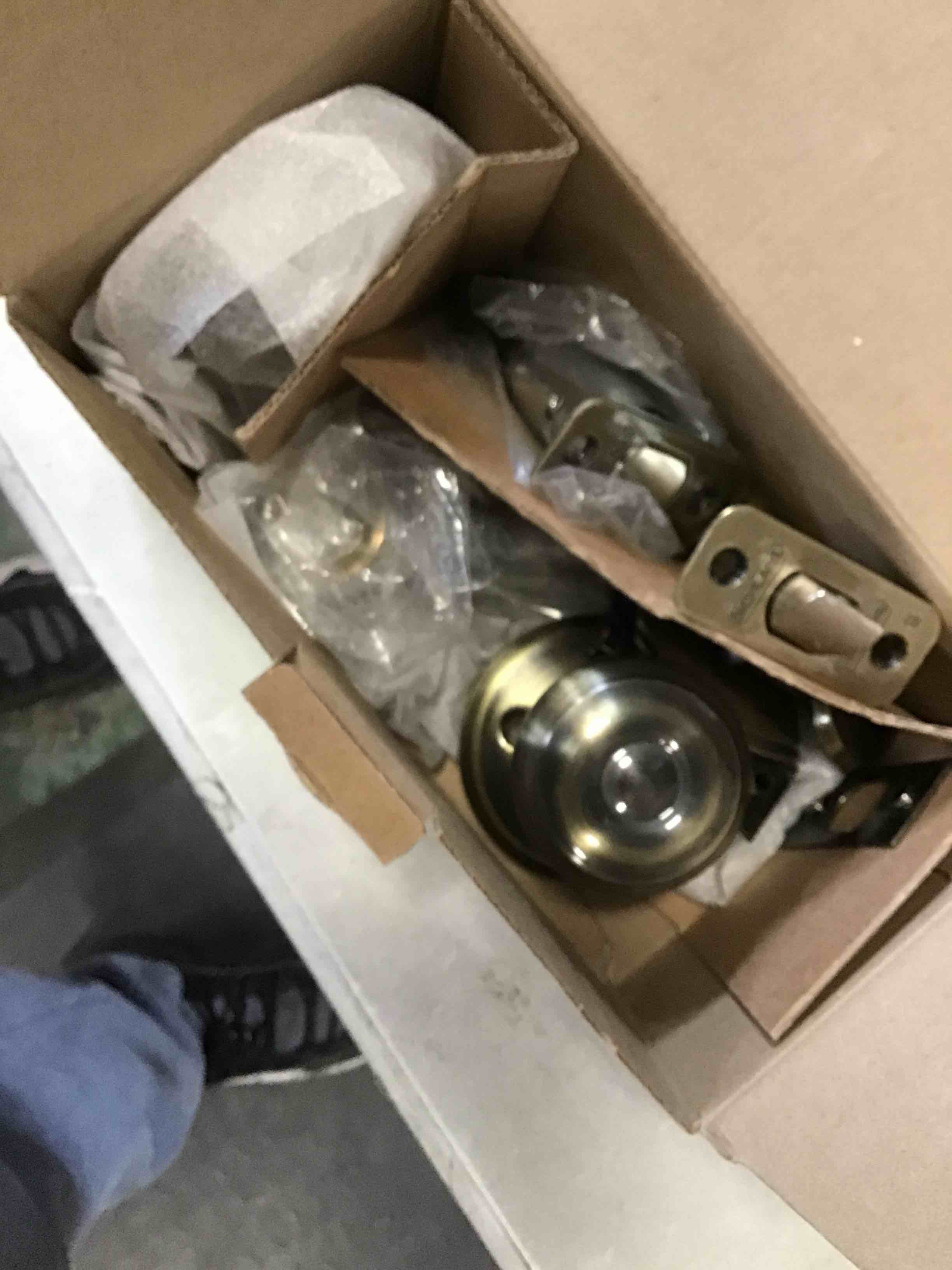 https://s3.amazonaws.com/lotting-images-prod/bidfta/ORG6414068_1719335012975.jpeg