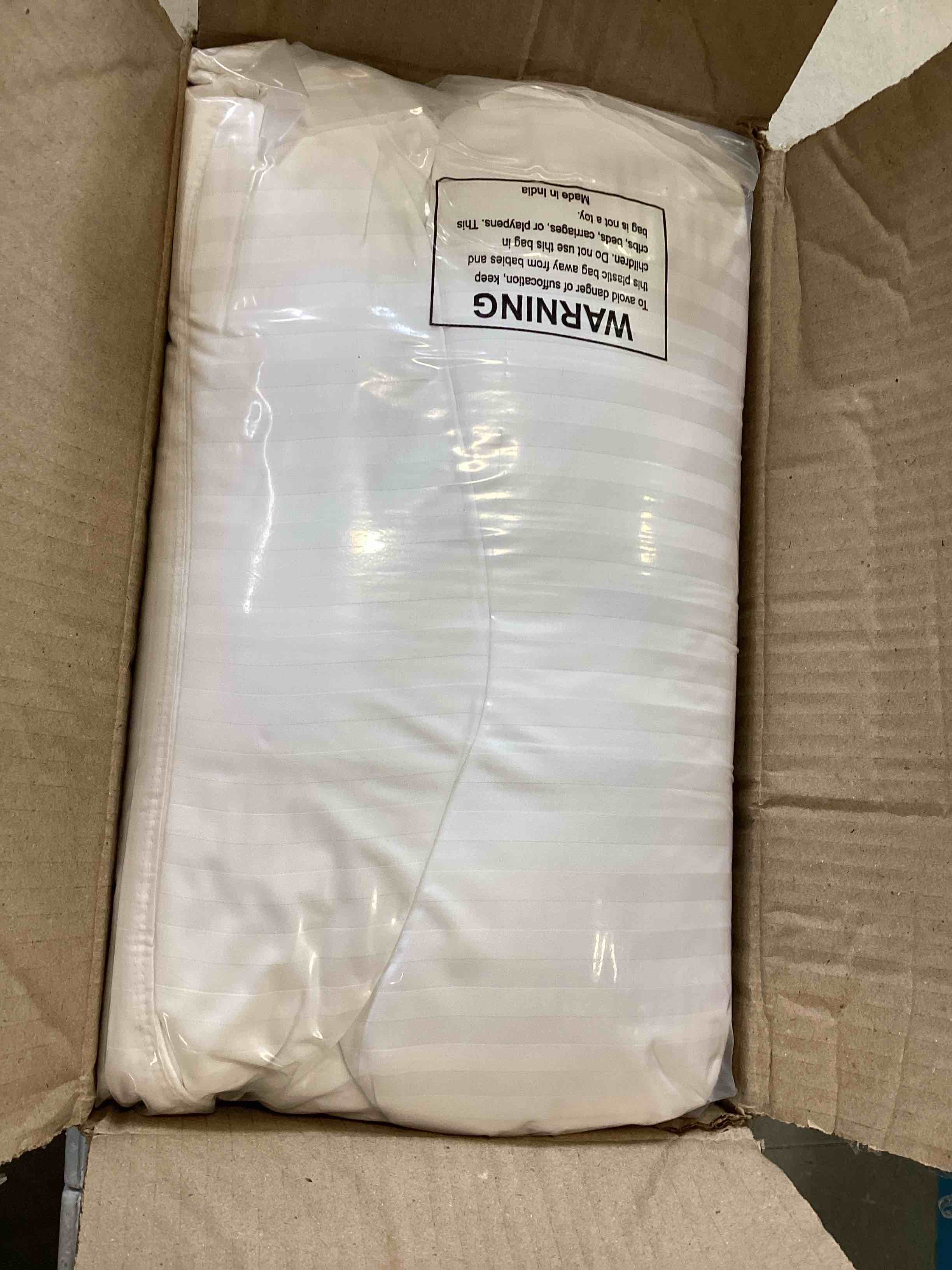 https://s3.amazonaws.com/lotting-images-prod/bidfta/ORG6414206_1719409351150.jpeg