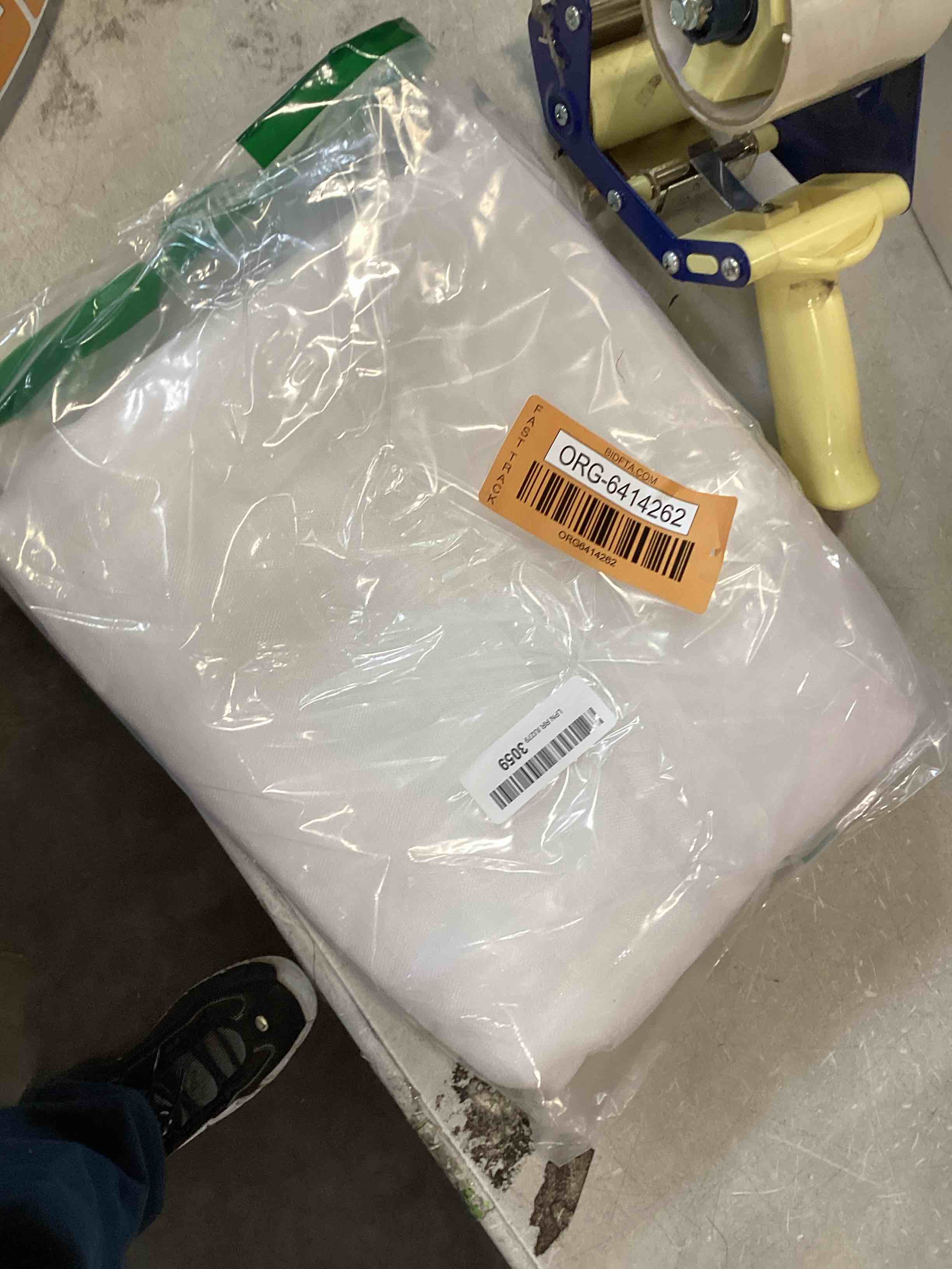 https://s3.amazonaws.com/lotting-images-prod/bidfta/ORG6414262_1719412588138.jpeg