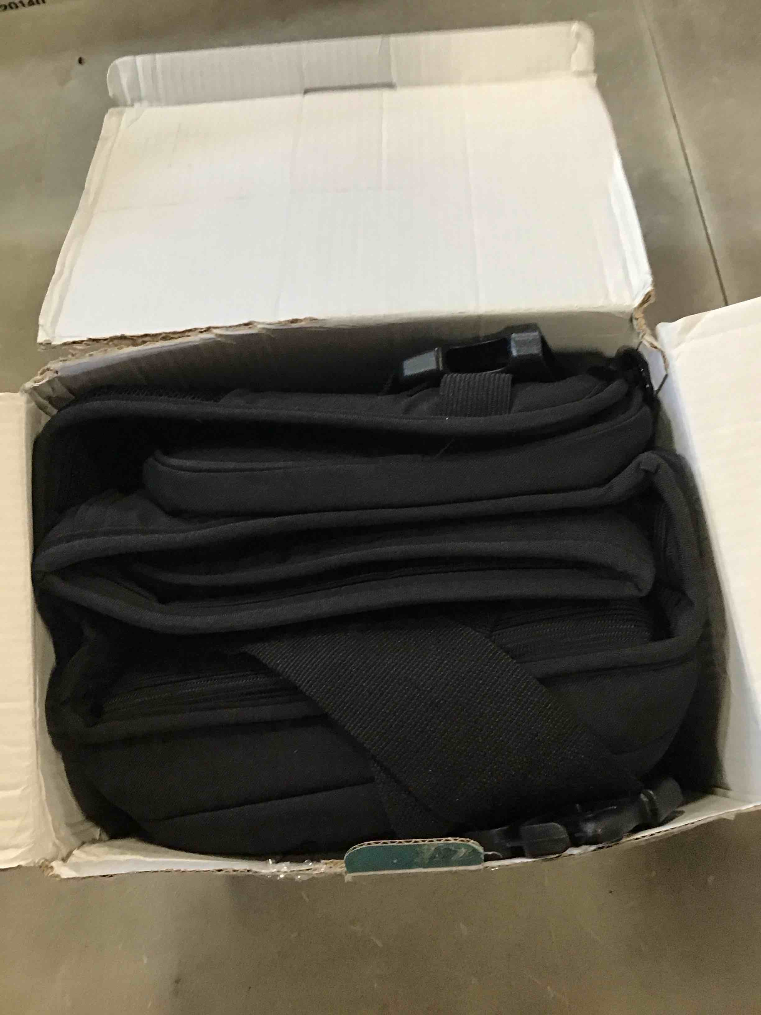 https://s3.amazonaws.com/lotting-images-prod/bidfta/ORG6415352_1719258323392.jpeg