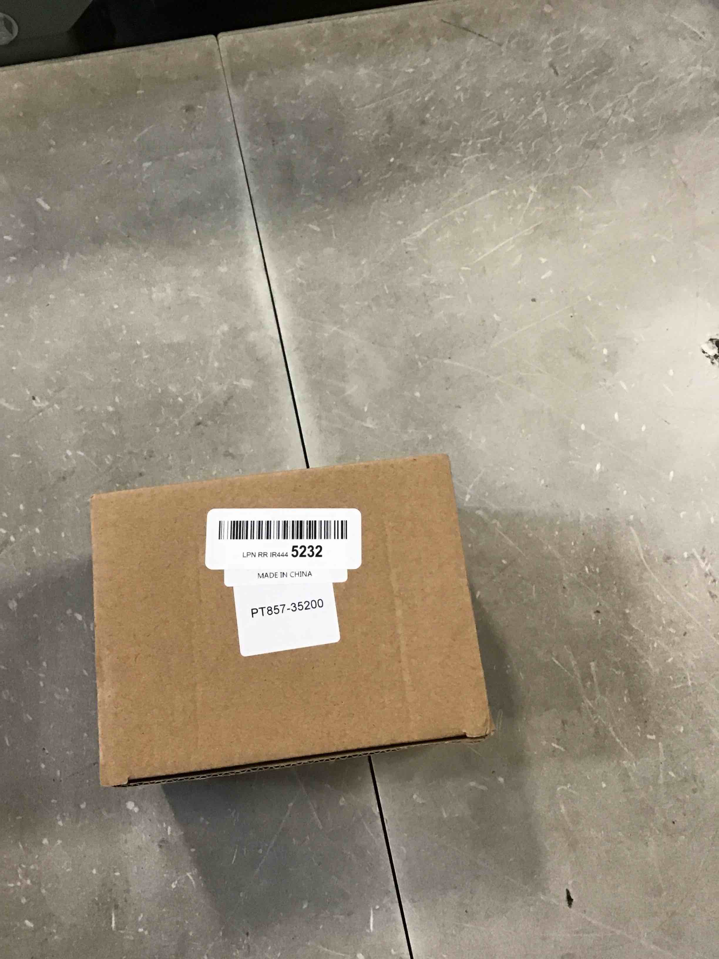 https://s3.amazonaws.com/lotting-images-prod/bidfta/ORG6415457_1719322699919.jpeg