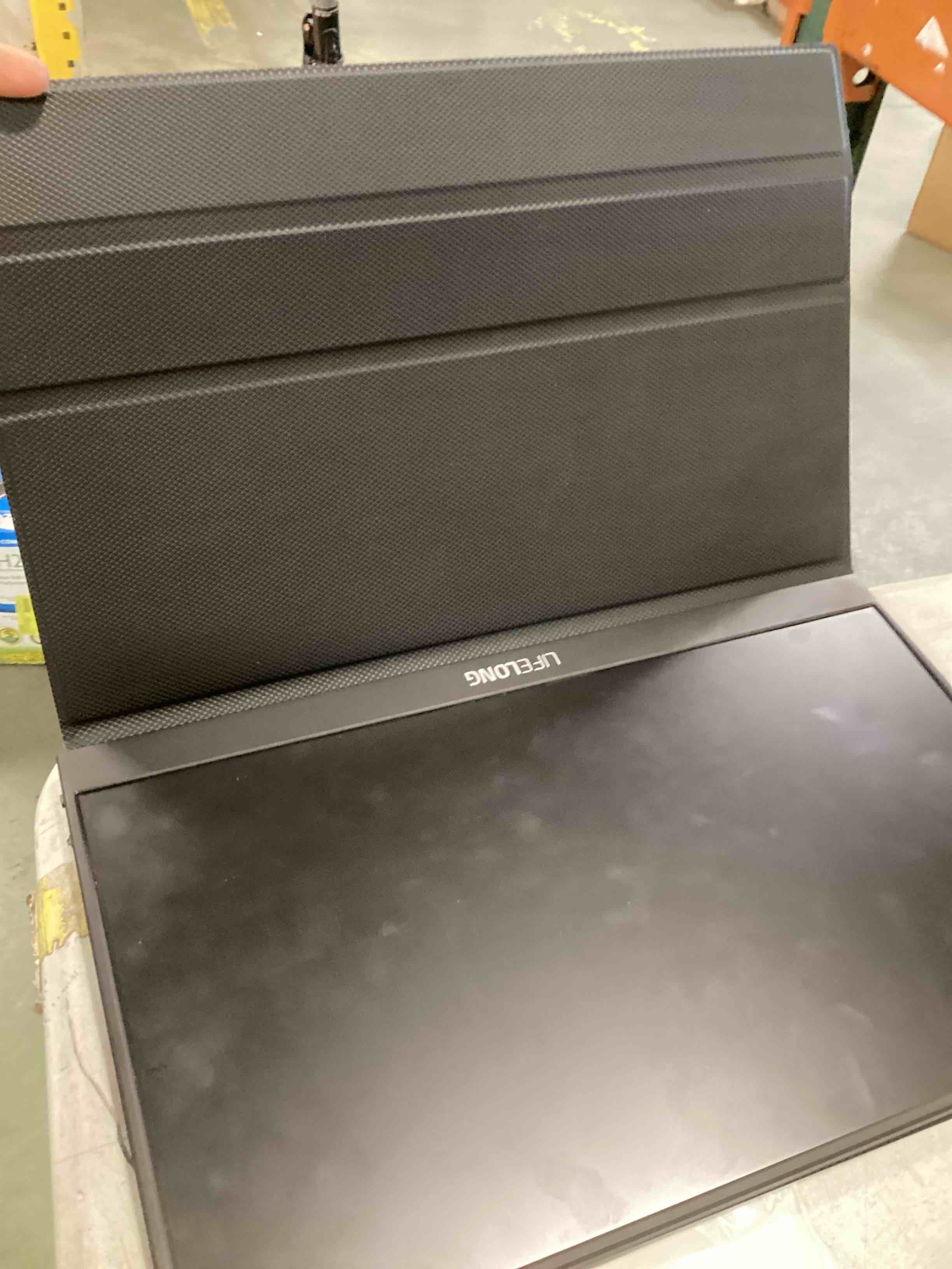 https://s3.amazonaws.com/lotting-images-prod/bidfta/ORG6417098_1719502253888.jpeg