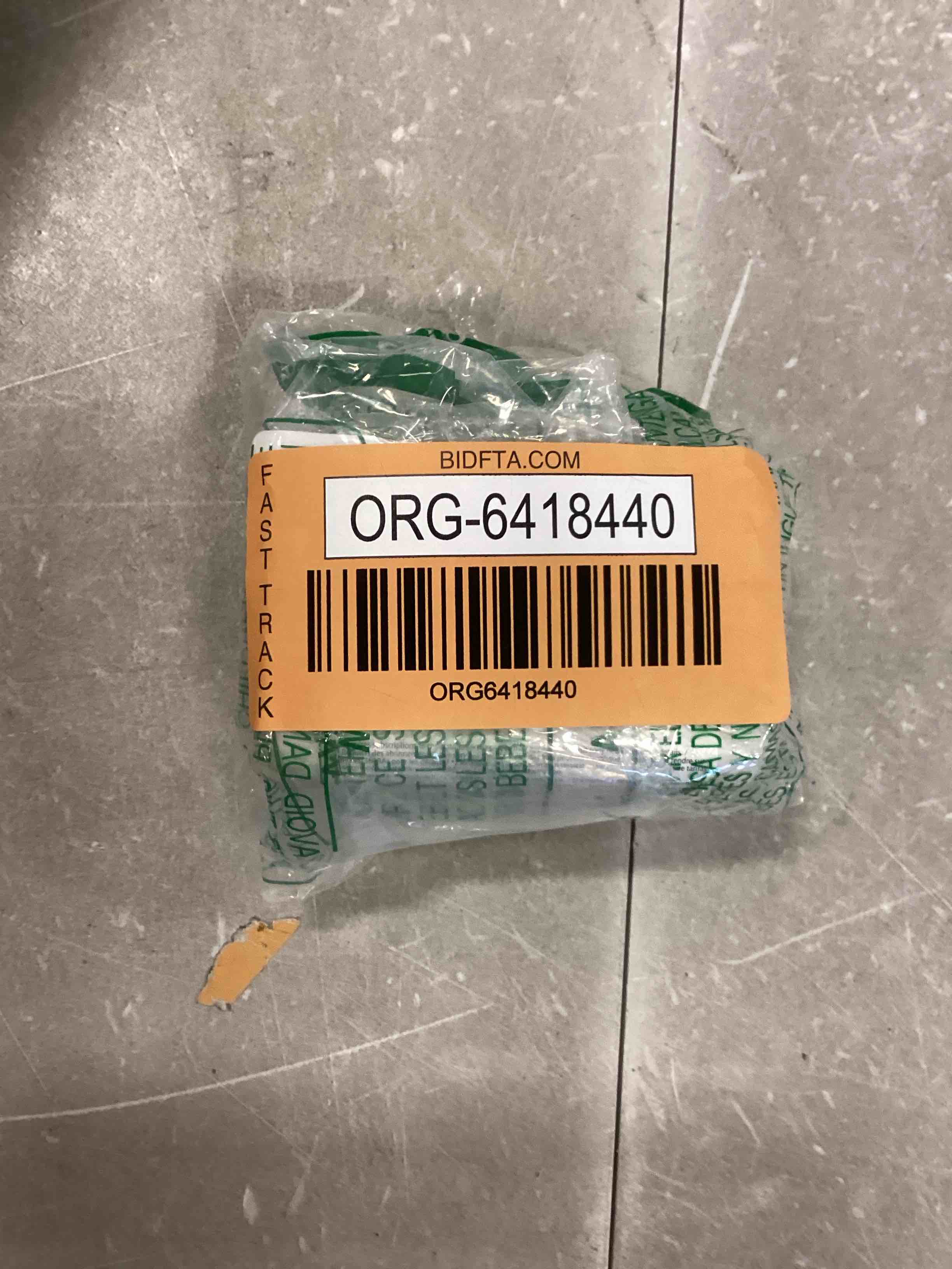 https://s3.amazonaws.com/lotting-images-prod/bidfta/ORG6418440_1718190282849.jpeg