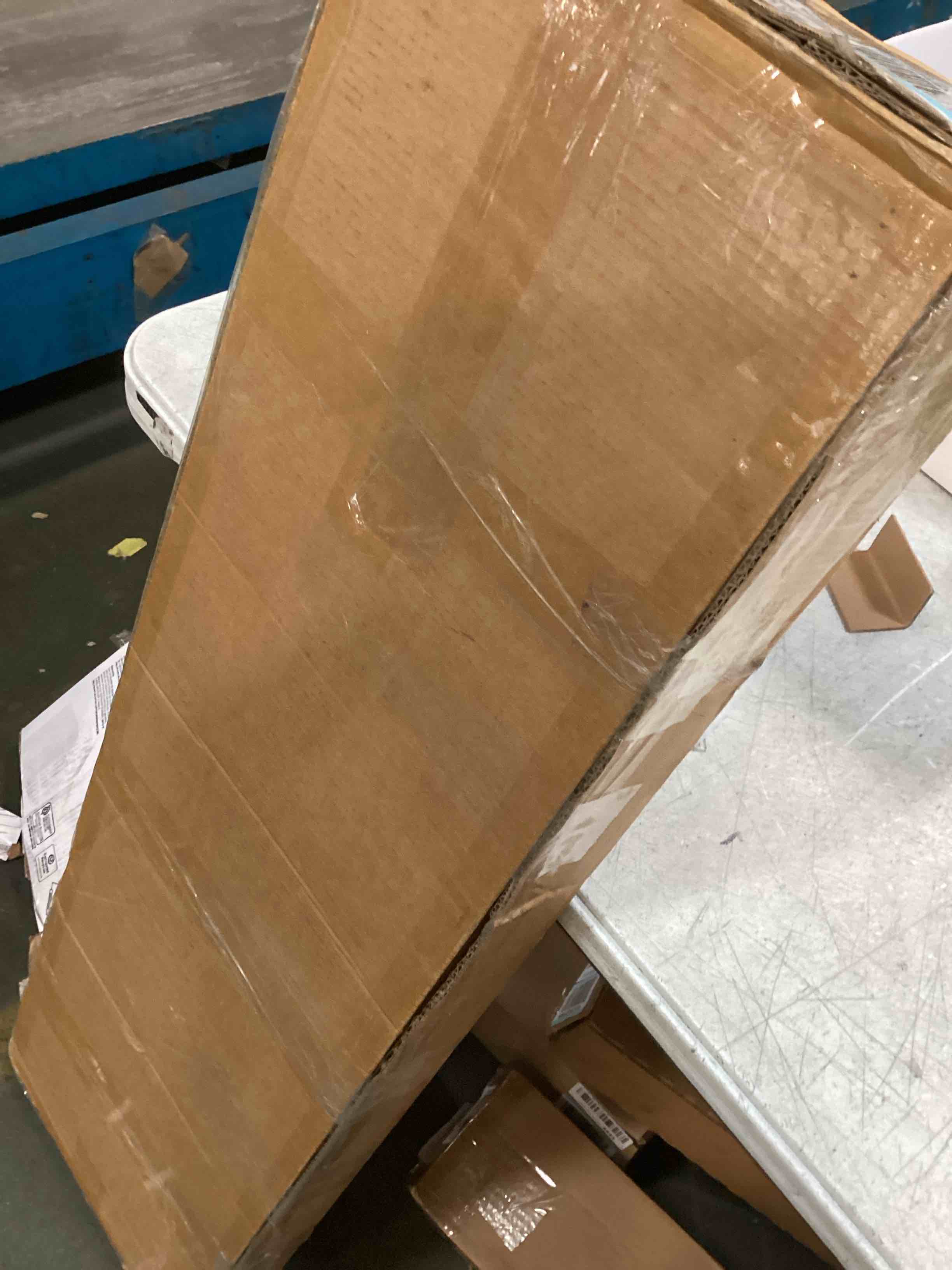 https://s3.amazonaws.com/lotting-images-prod/bidfta/ORG6419288_1717858028868.jpeg