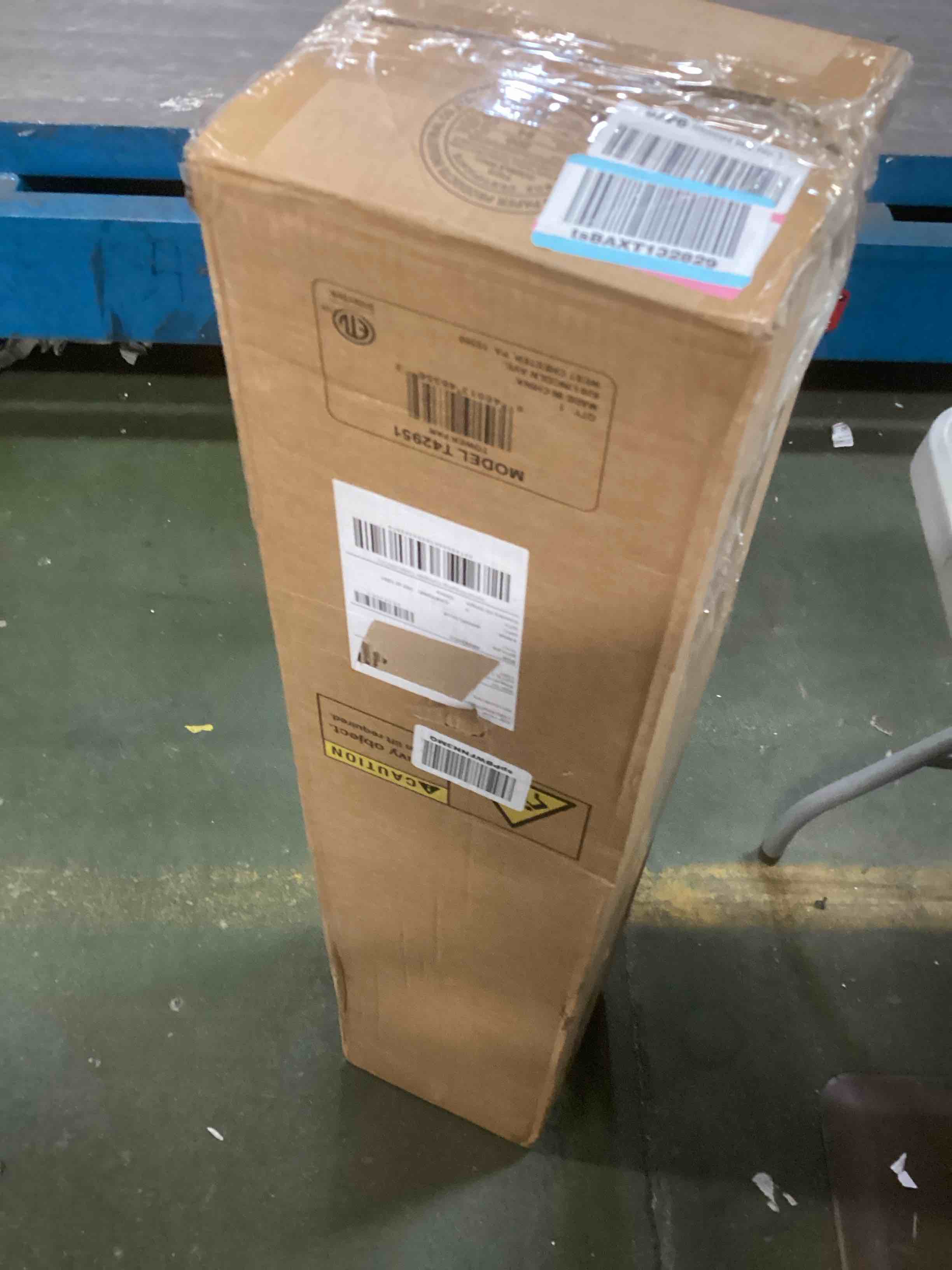 https://s3.amazonaws.com/lotting-images-prod/bidfta/ORG6419372_1718034363168.jpeg