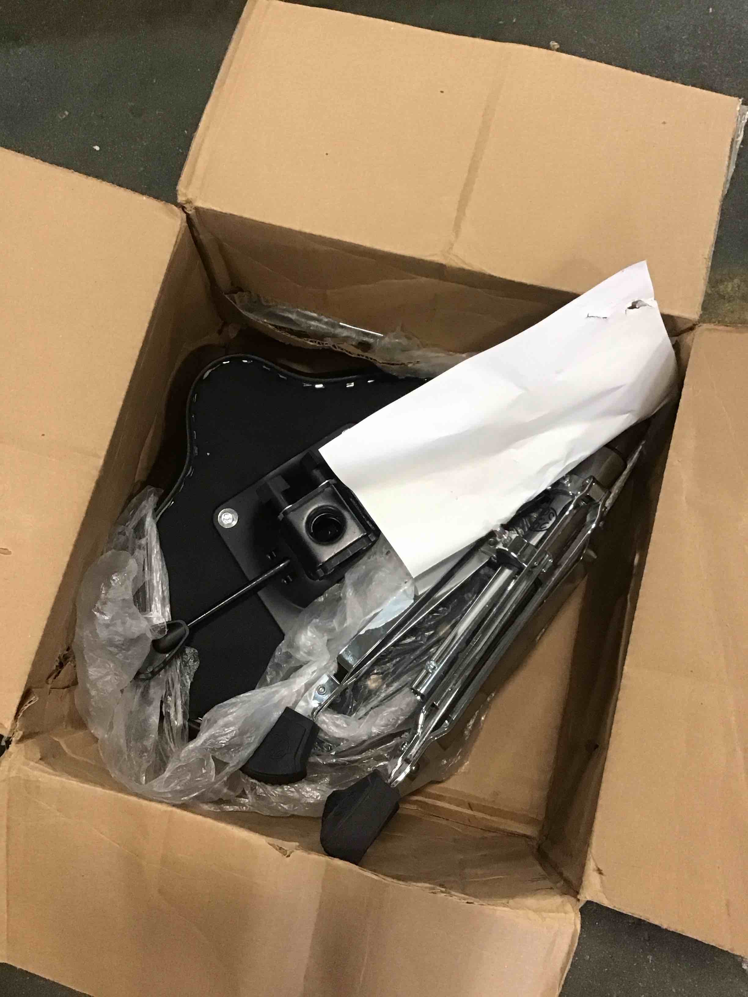 https://s3.amazonaws.com/lotting-images-prod/bidfta/ORG6420768_1717774387580.jpeg