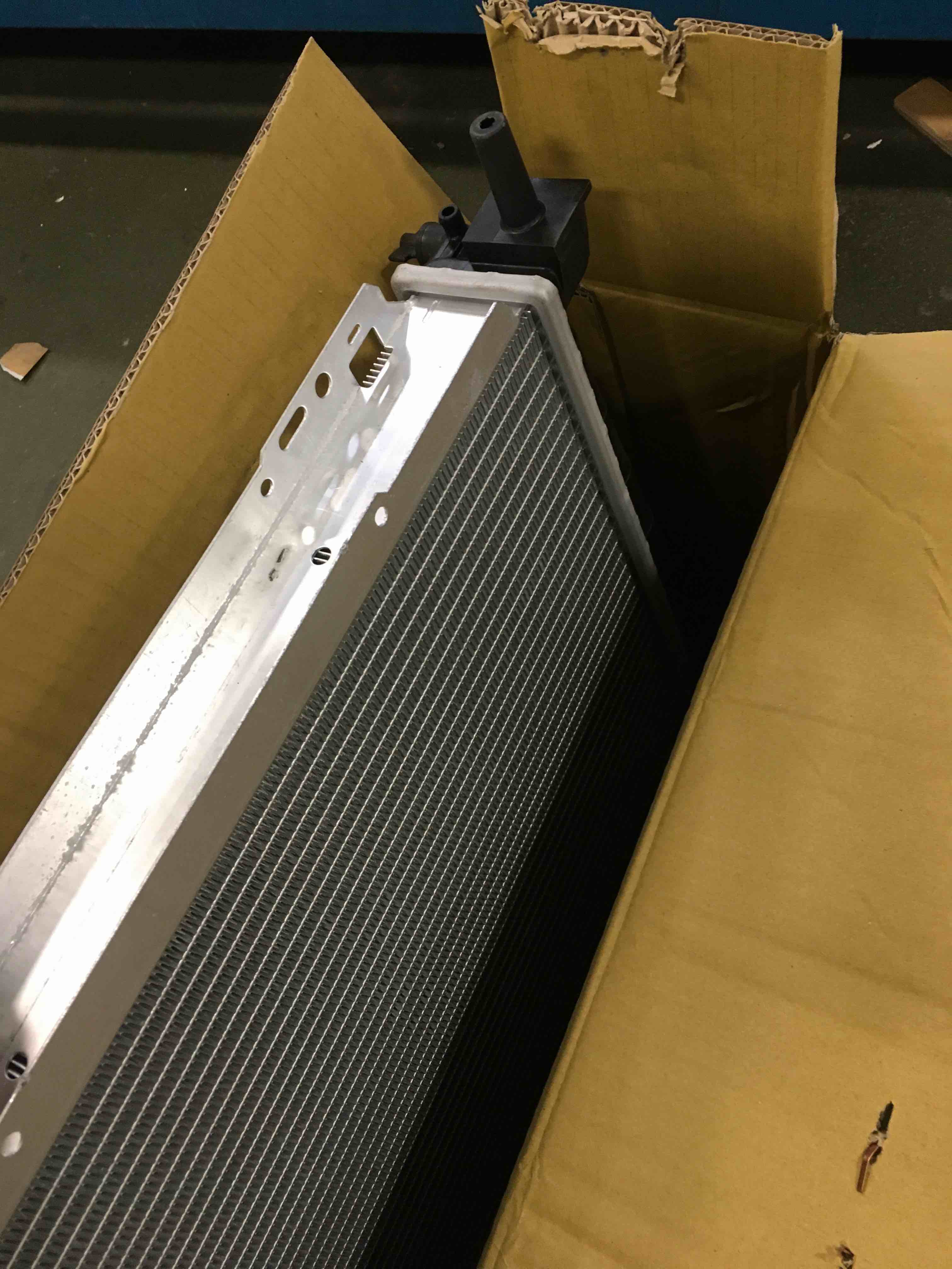 https://s3.amazonaws.com/lotting-images-prod/bidfta/ORG6421925_1718376096811.jpeg