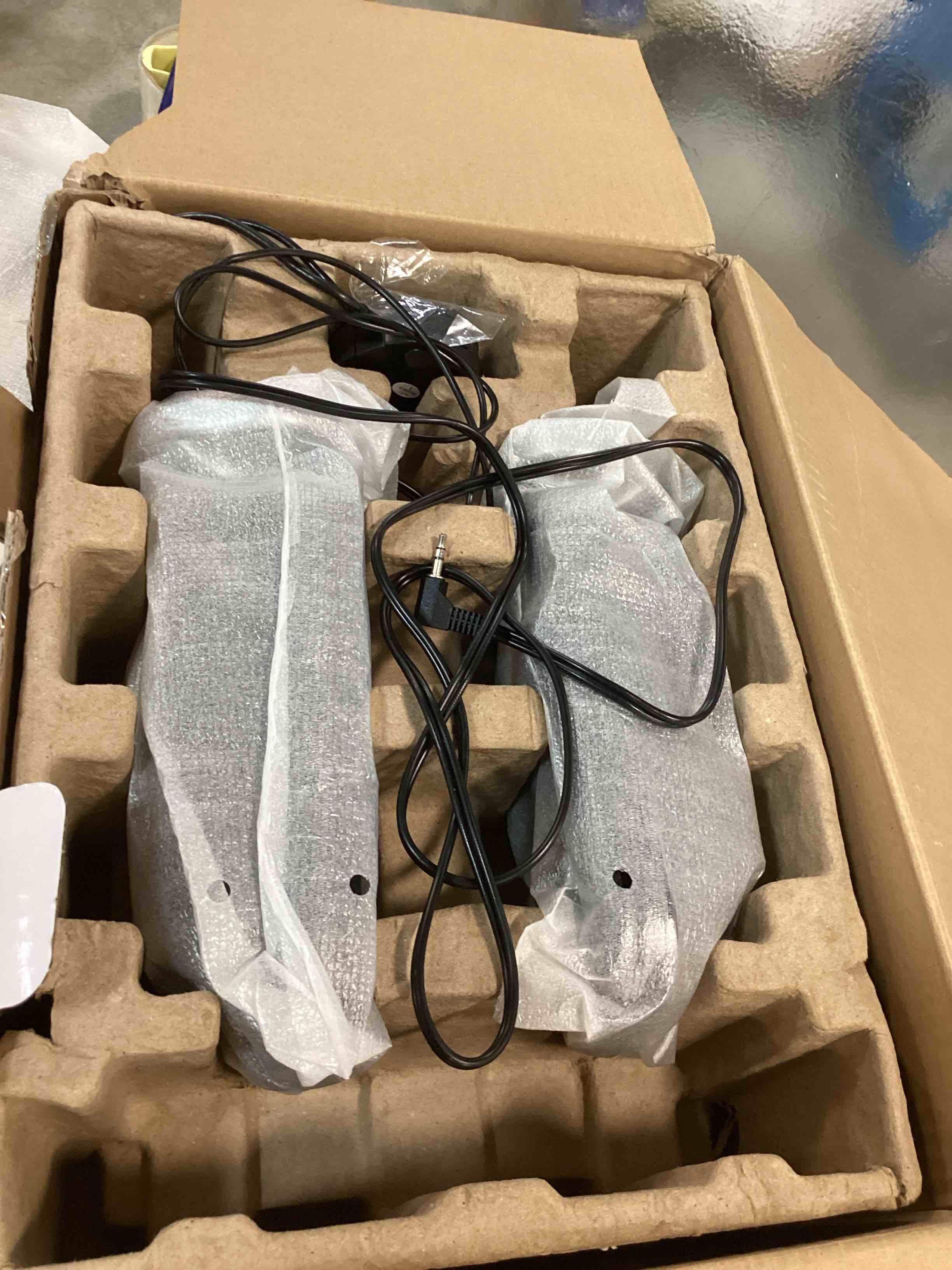 https://s3.amazonaws.com/lotting-images-prod/bidfta/ORG6423958_1718112425556.jpeg