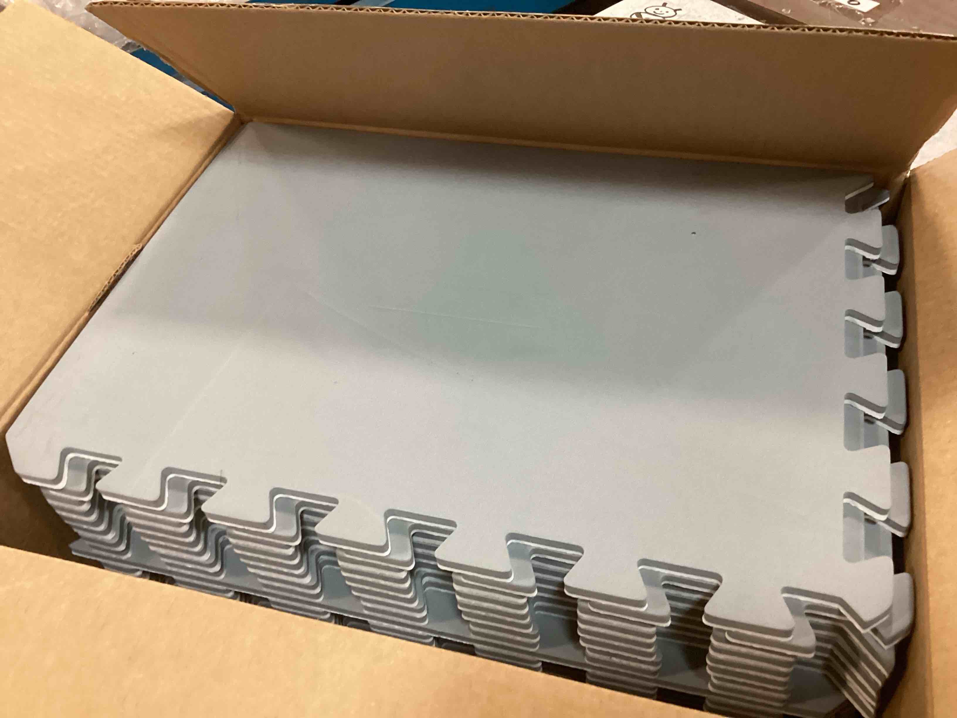 https://s3.amazonaws.com/lotting-images-prod/bidfta/ORG6424193_1718203343057.jpeg