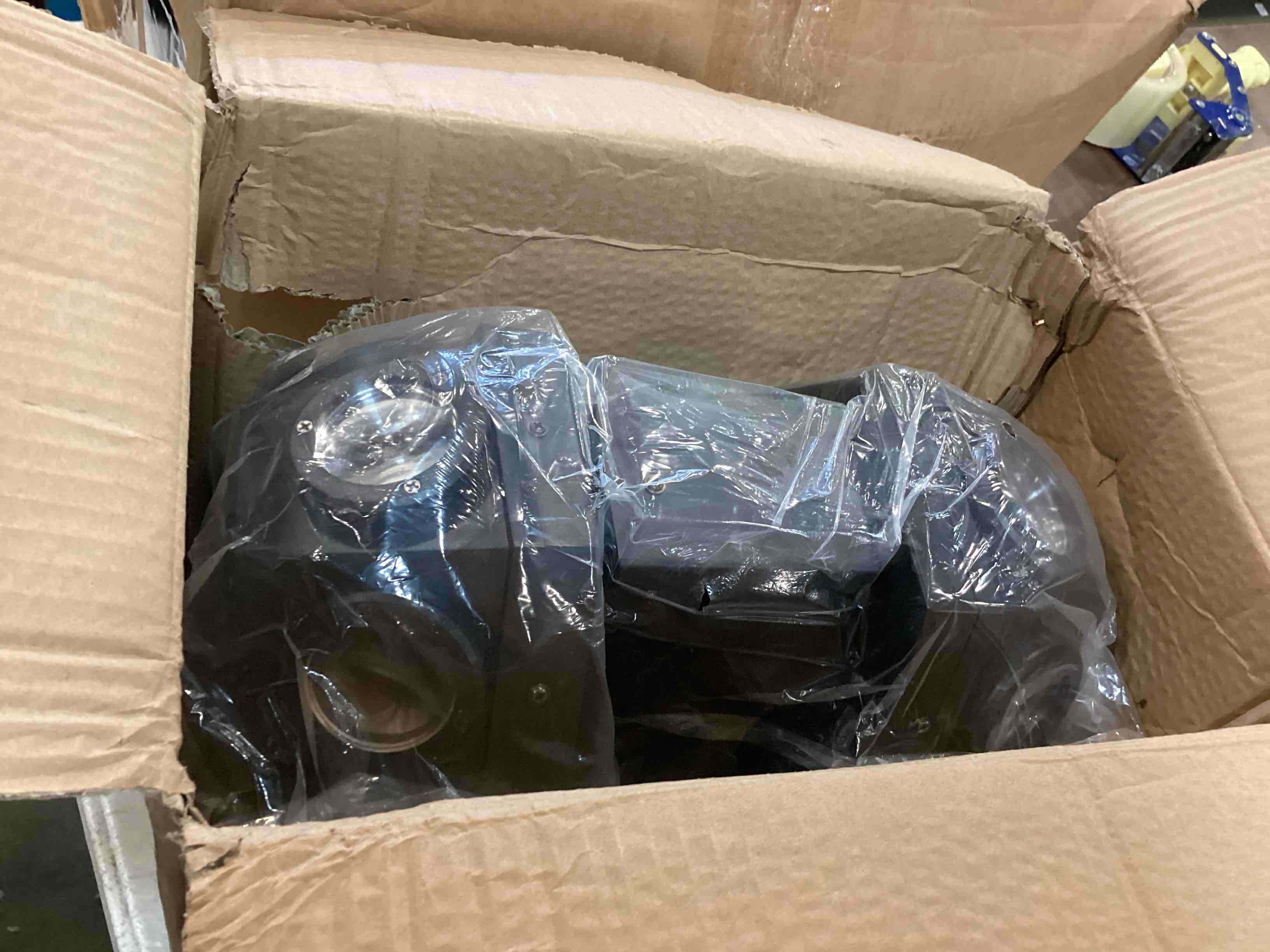 https://s3.amazonaws.com/lotting-images-prod/bidfta/ORG6424245_1718210108669.jpeg