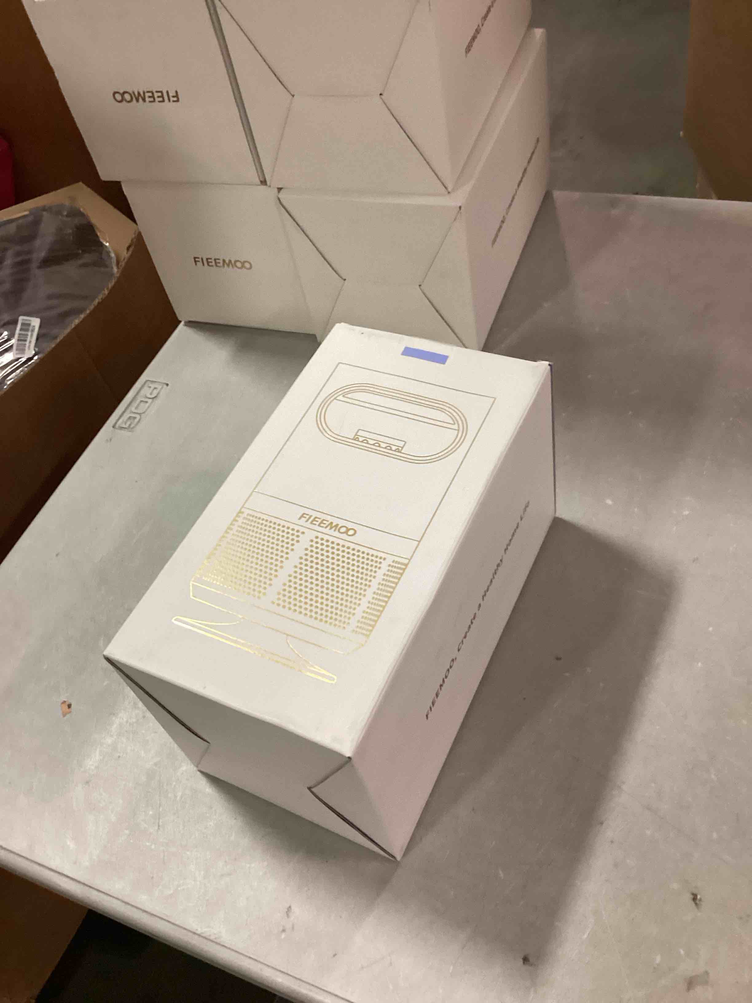 https://s3.amazonaws.com/lotting-images-prod/bidfta/ORG6431302_1718375696043.jpeg