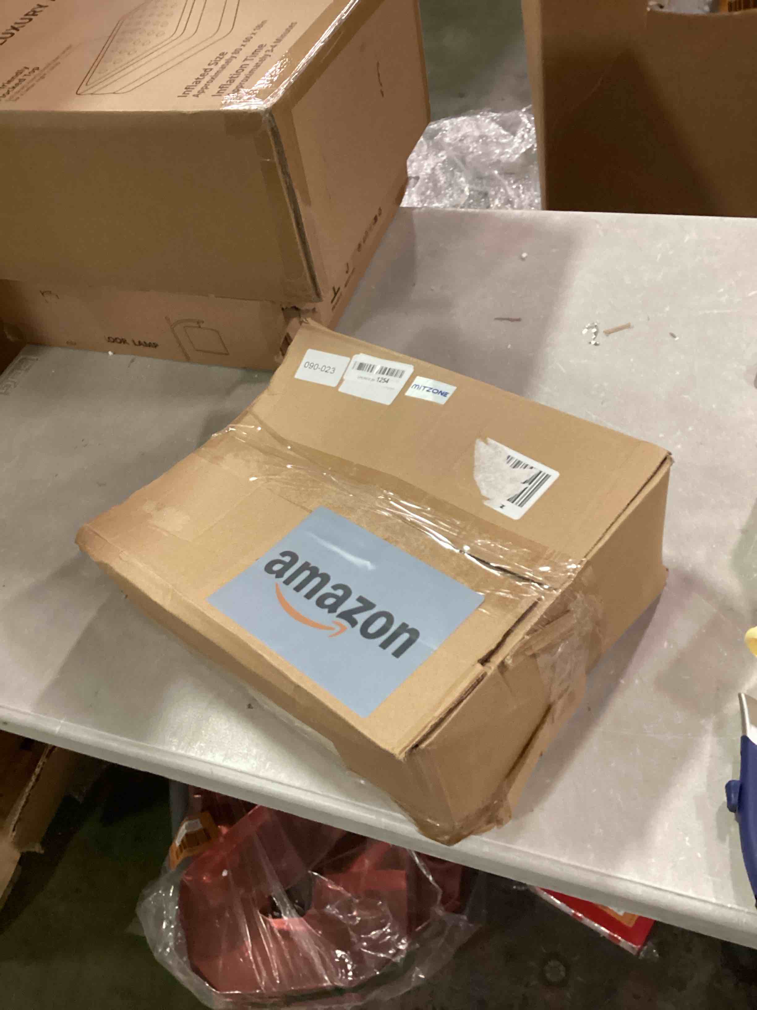 https://s3.amazonaws.com/lotting-images-prod/bidfta/ORG6432391_1718716028751.jpeg