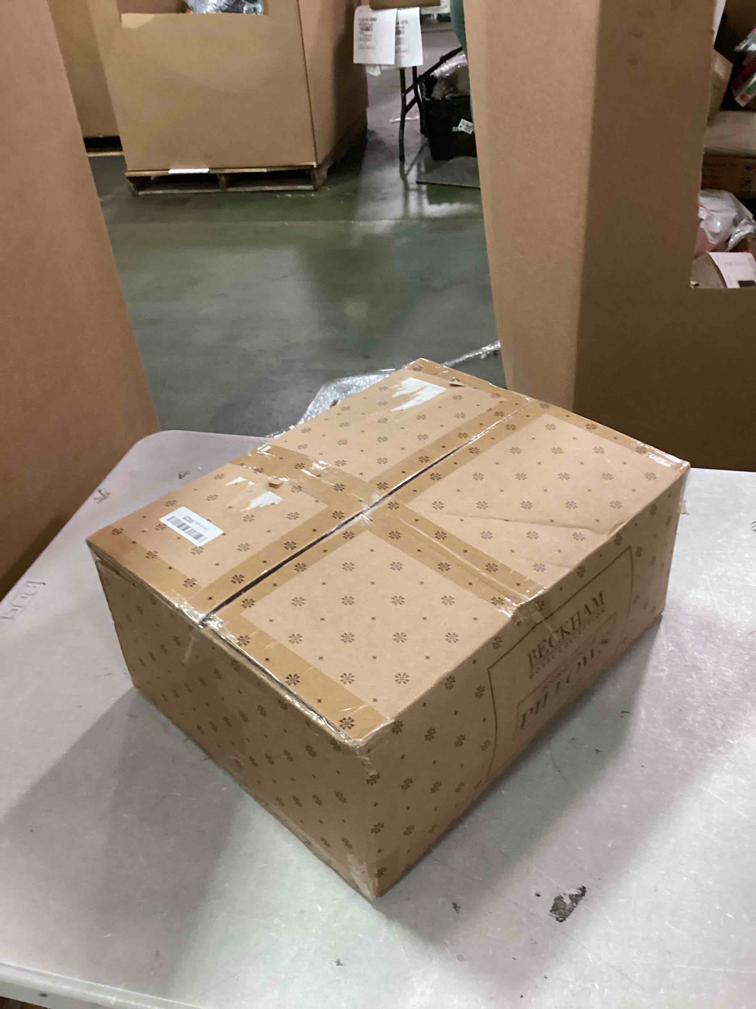 https://s3.amazonaws.com/lotting-images-prod/bidfta/ORG6432400_1718717169854.jpeg