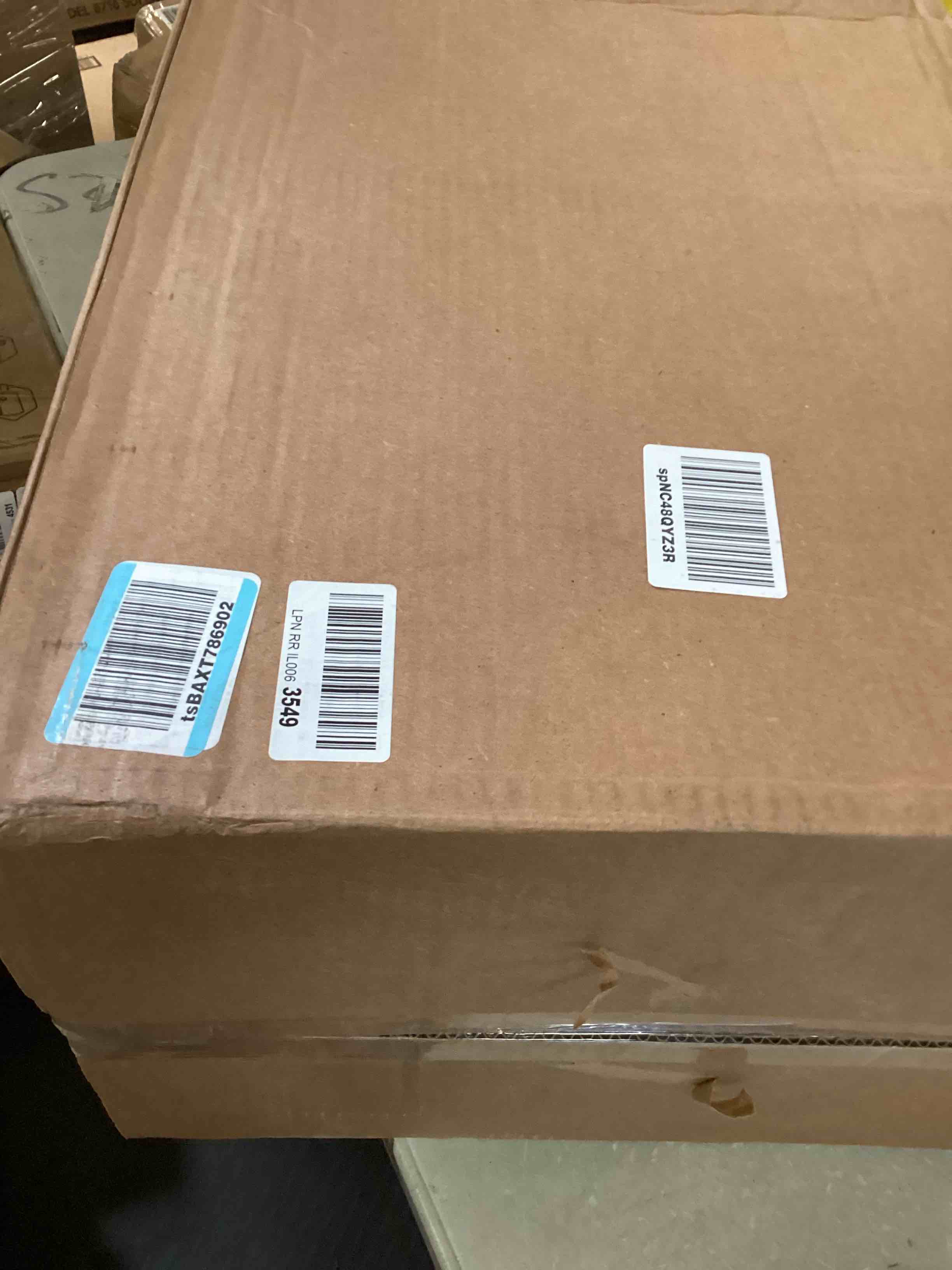 https://s3.amazonaws.com/lotting-images-prod/bidfta/ORG6433060_1718303004135.jpeg