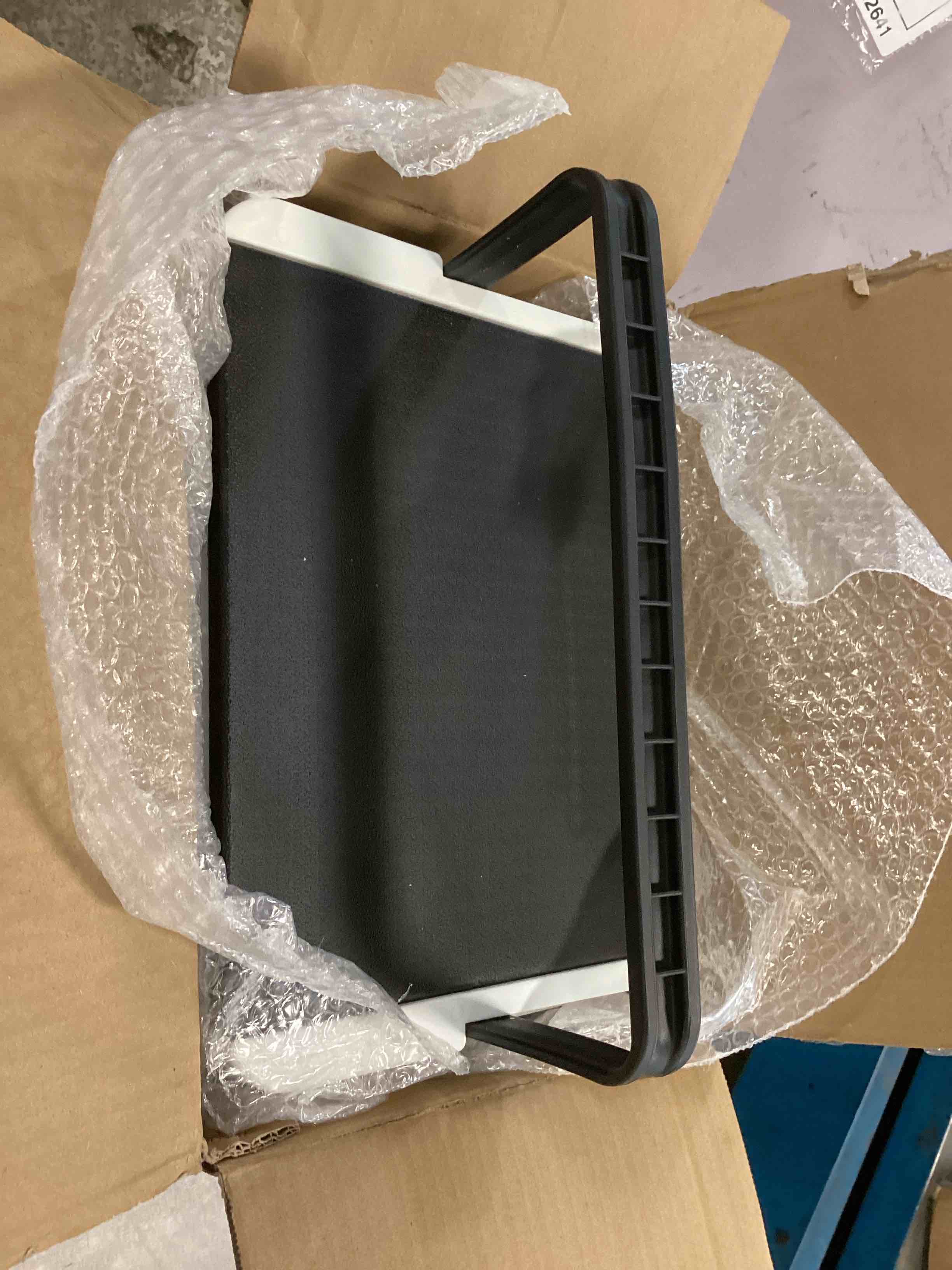 https://s3.amazonaws.com/lotting-images-prod/bidfta/ORG6435939_1718277731385.jpeg