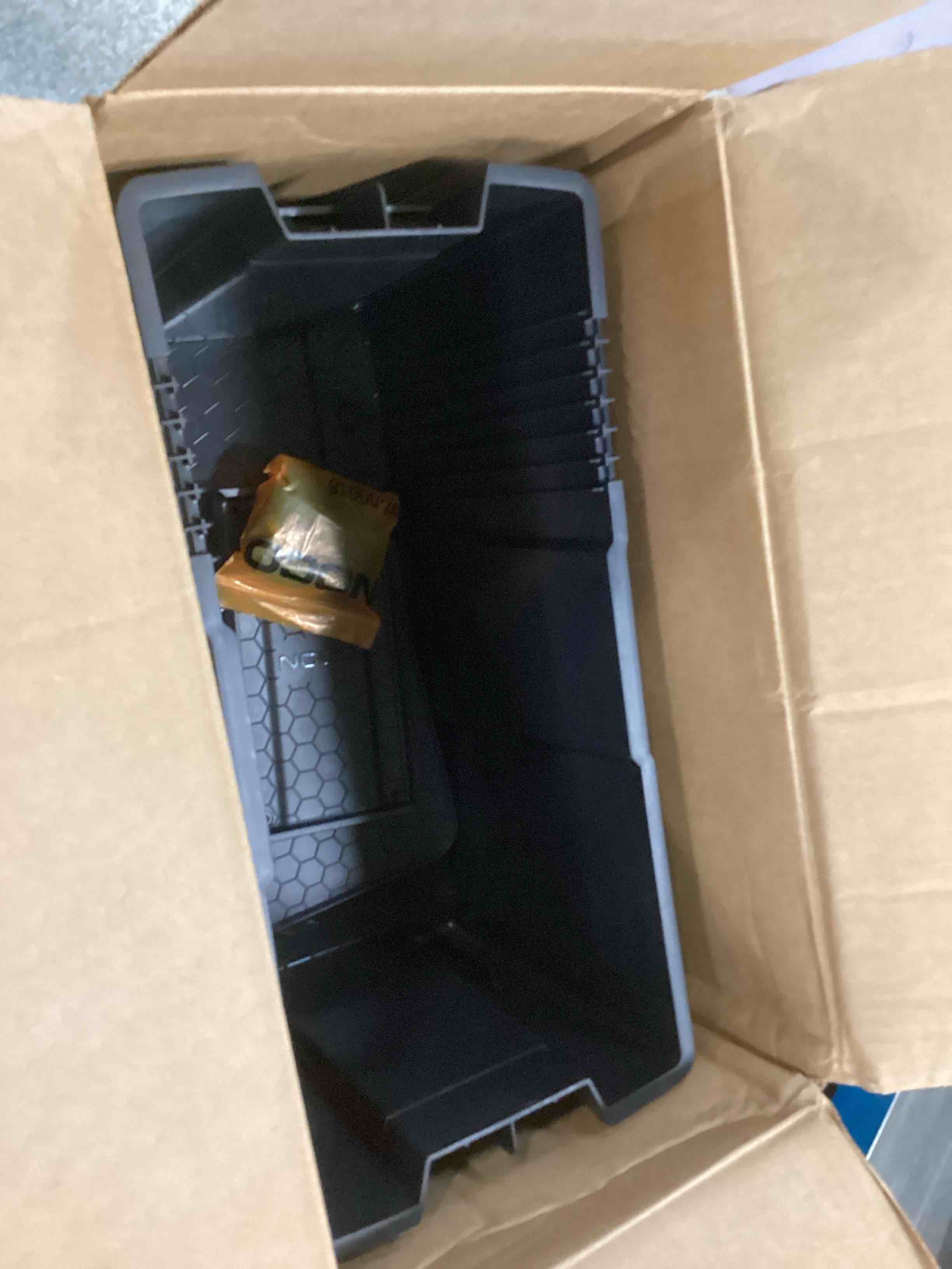 https://s3.amazonaws.com/lotting-images-prod/bidfta/ORG6436024_1718286875538.jpeg