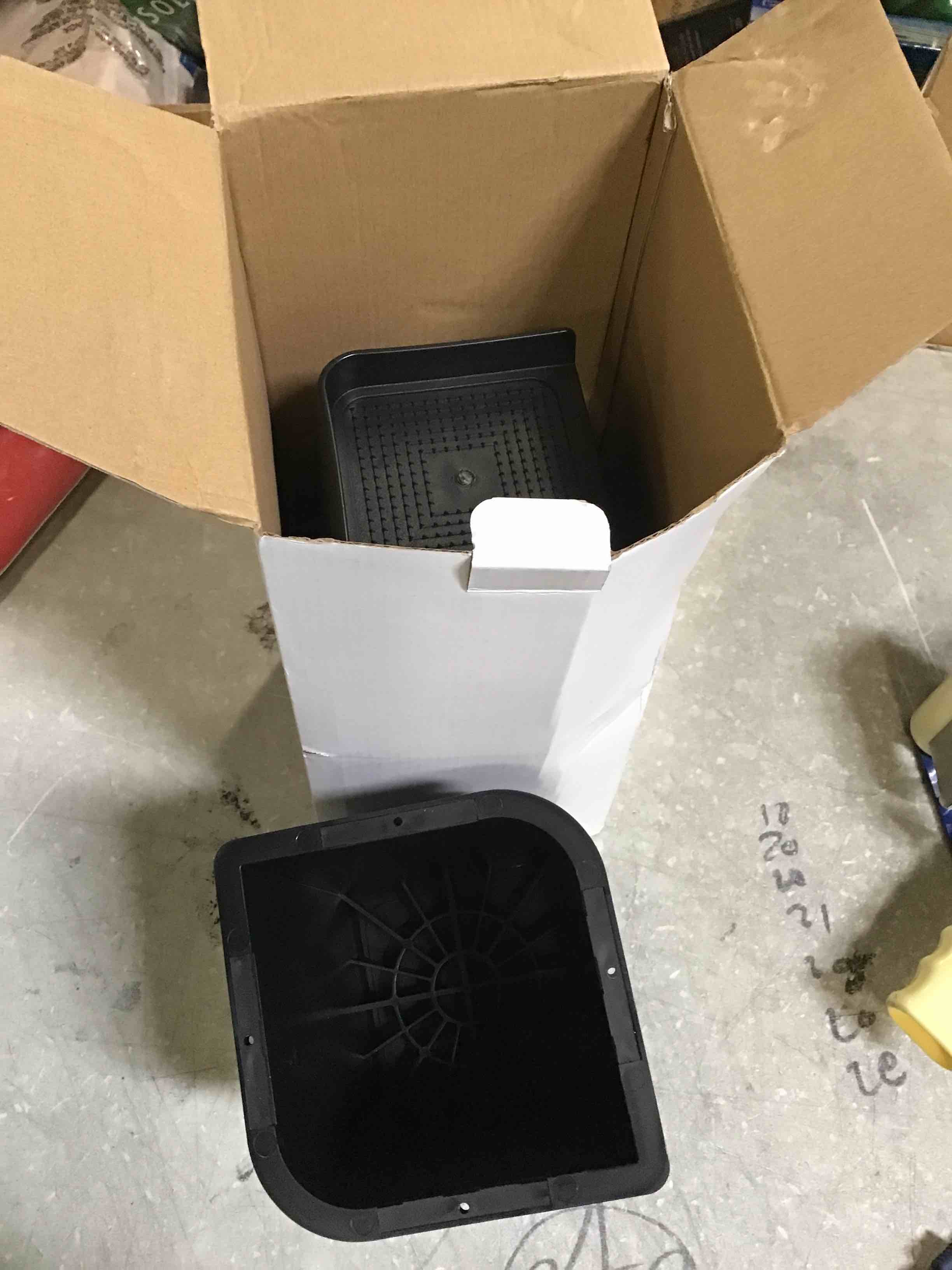https://s3.amazonaws.com/lotting-images-prod/bidfta/ORG6437691_1718212425510.jpeg