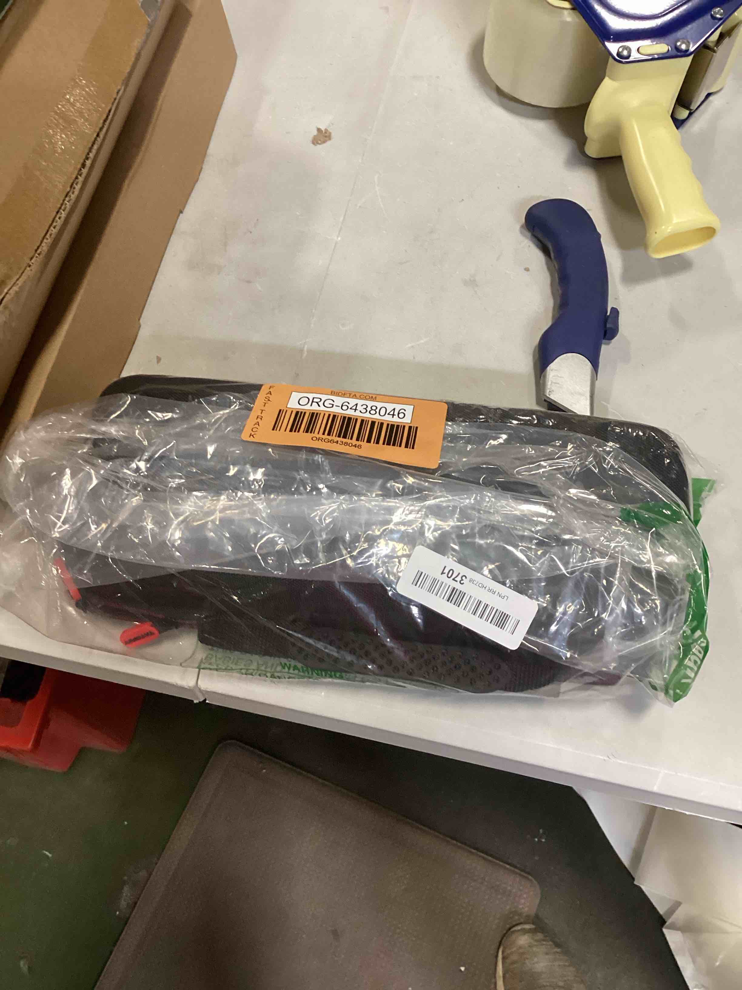 https://s3.amazonaws.com/lotting-images-prod/bidfta/ORG6438046_1718653417604.jpeg
