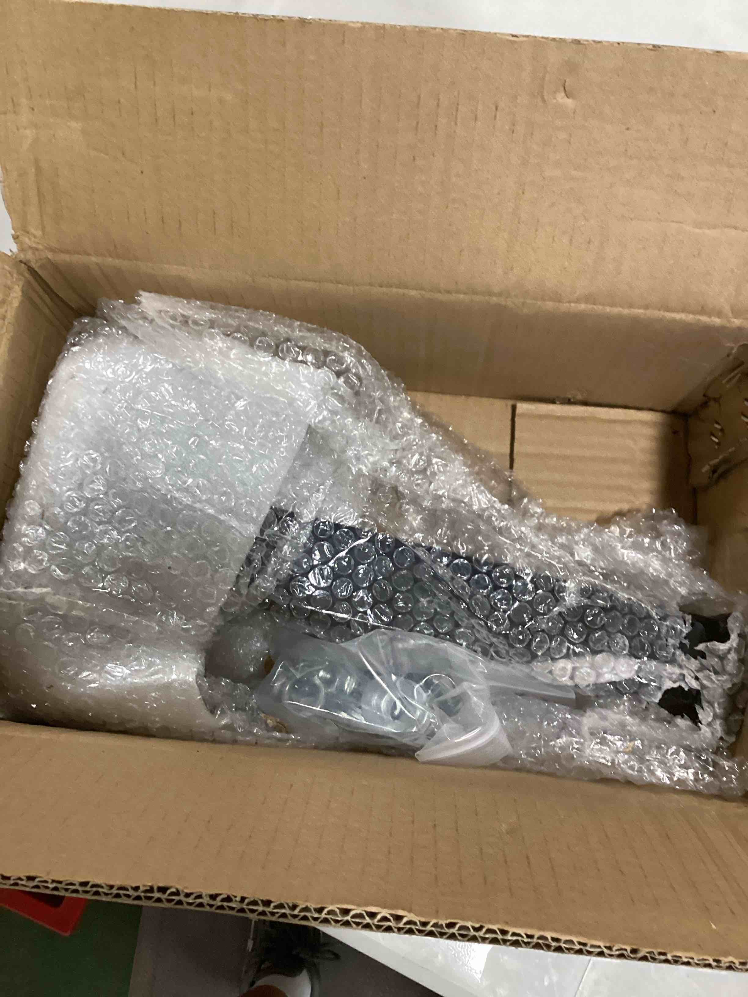 https://s3.amazonaws.com/lotting-images-prod/bidfta/ORG6438155_1718715957136.jpeg